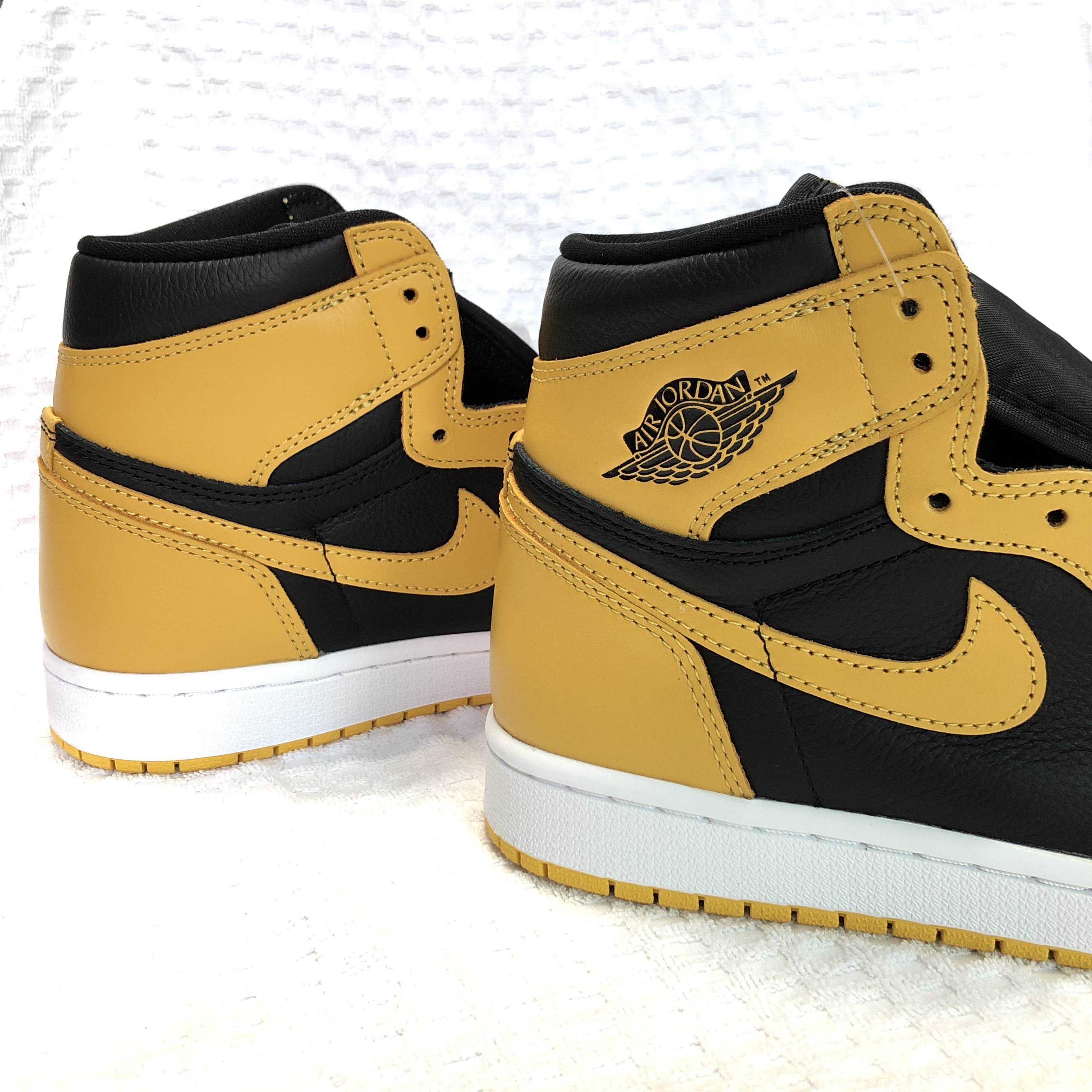 Jordan 1 Retro High OG Pollen 착용 스타일 - 3