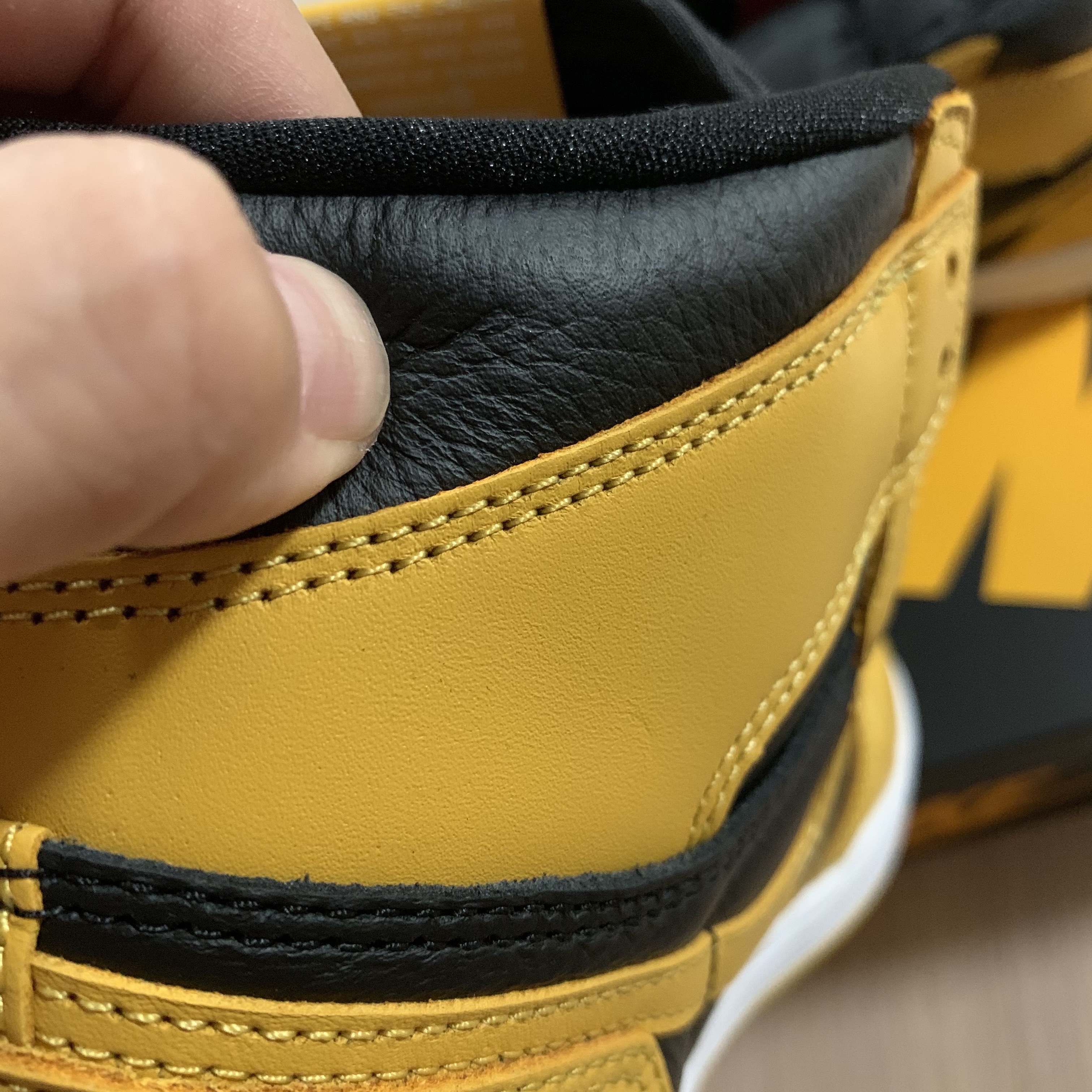 Jordan 1 Retro High OG Pollen 착용 스타일 - 4