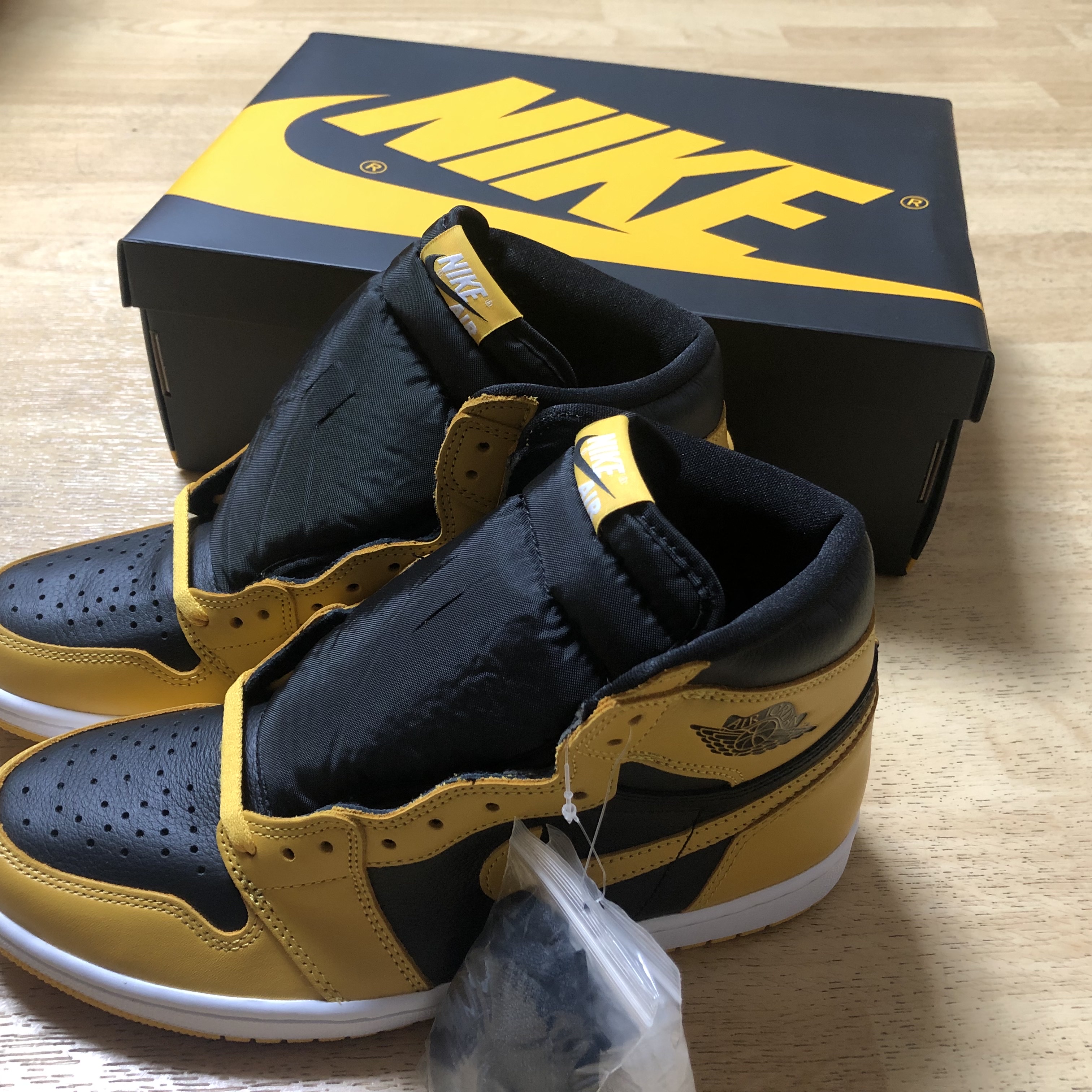 Jordan 1 Retro High OG Pollen 착용 스타일 - 5
