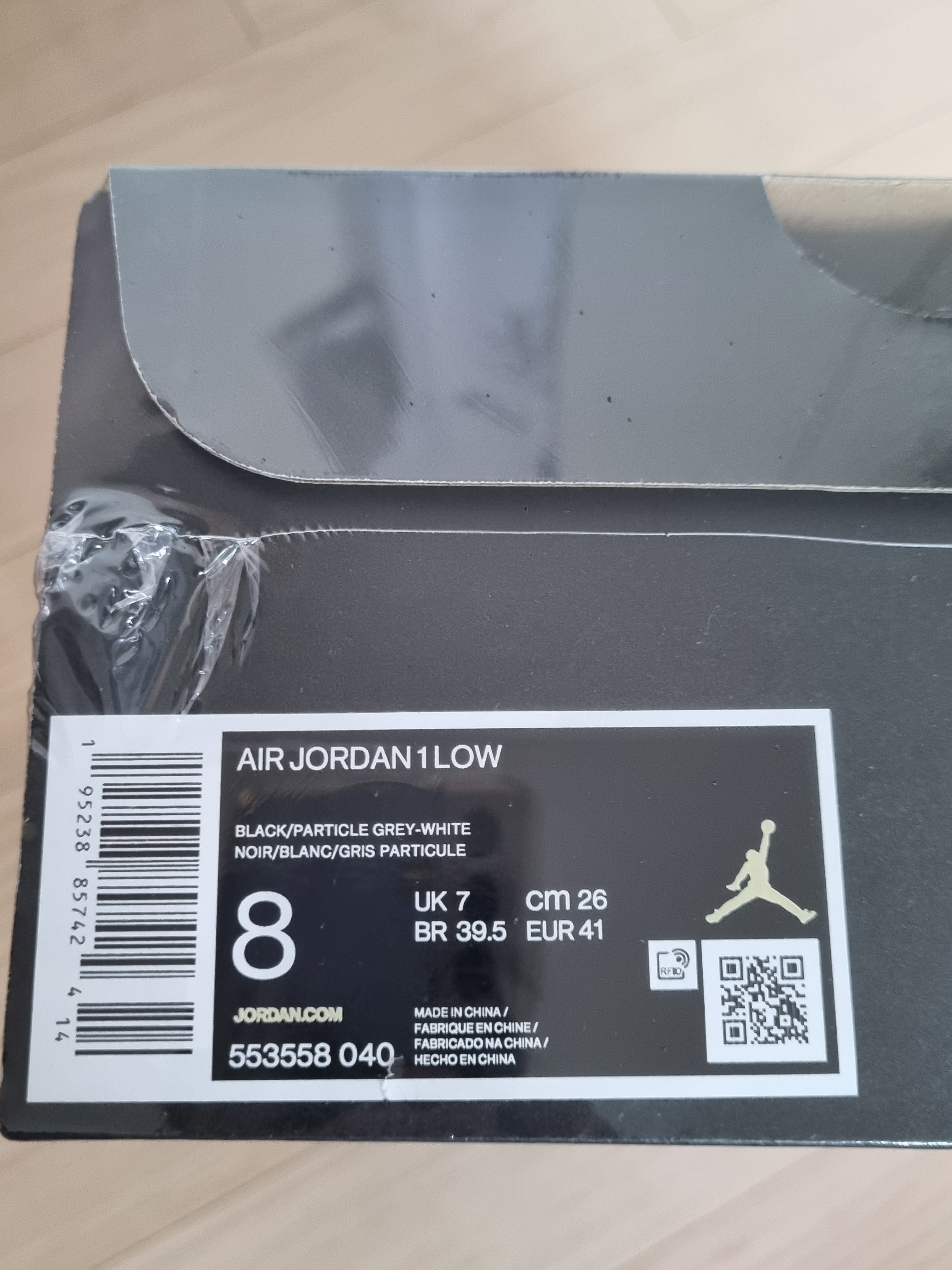 Jordan 1 Low Black Particle Grey 착용 스타일 - 2