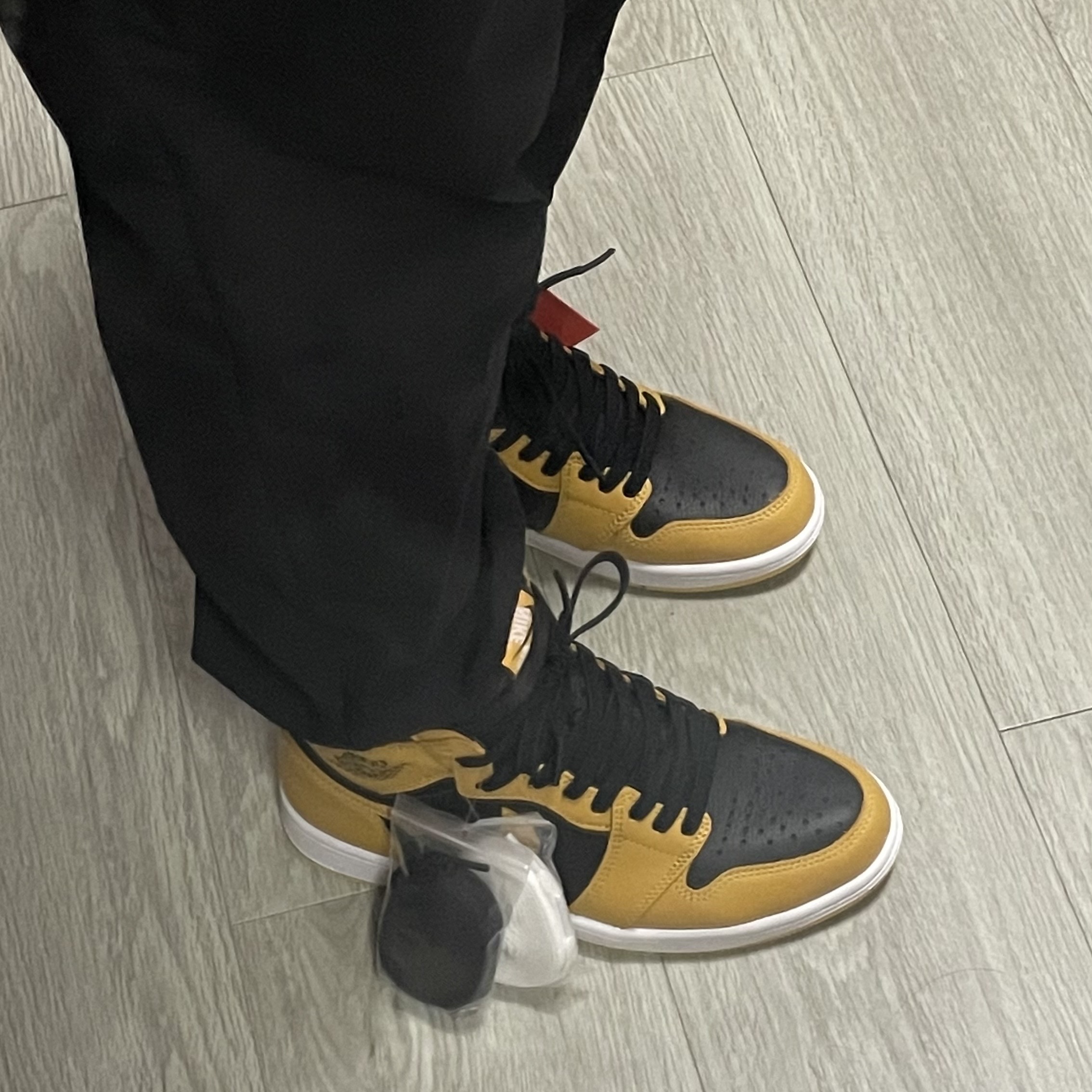 Jordan 1 Retro High OG Pollen 착용 스타일 - 2