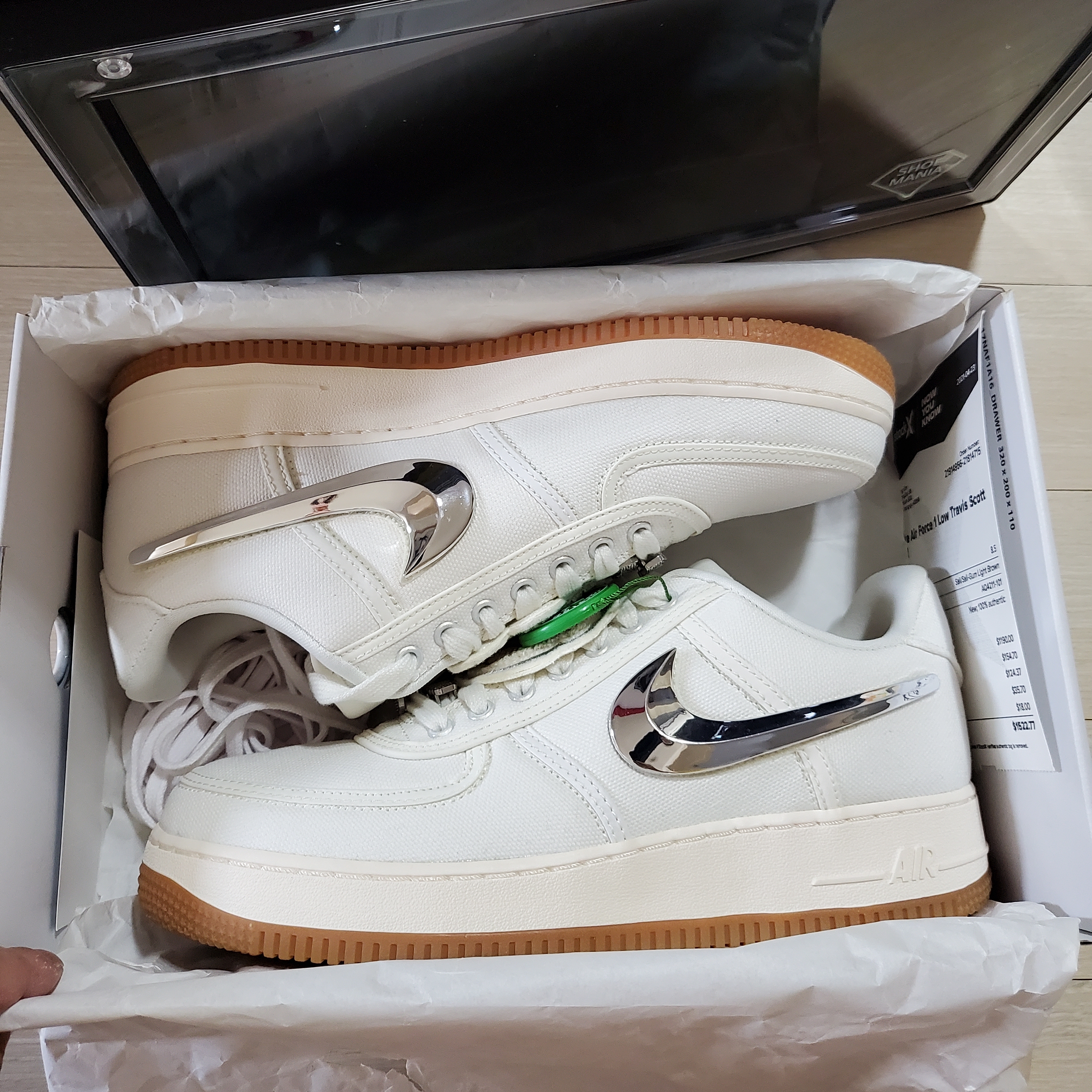 Nike x Travis Scott Air Force 1 Low Sail 착용 스타일 - 1