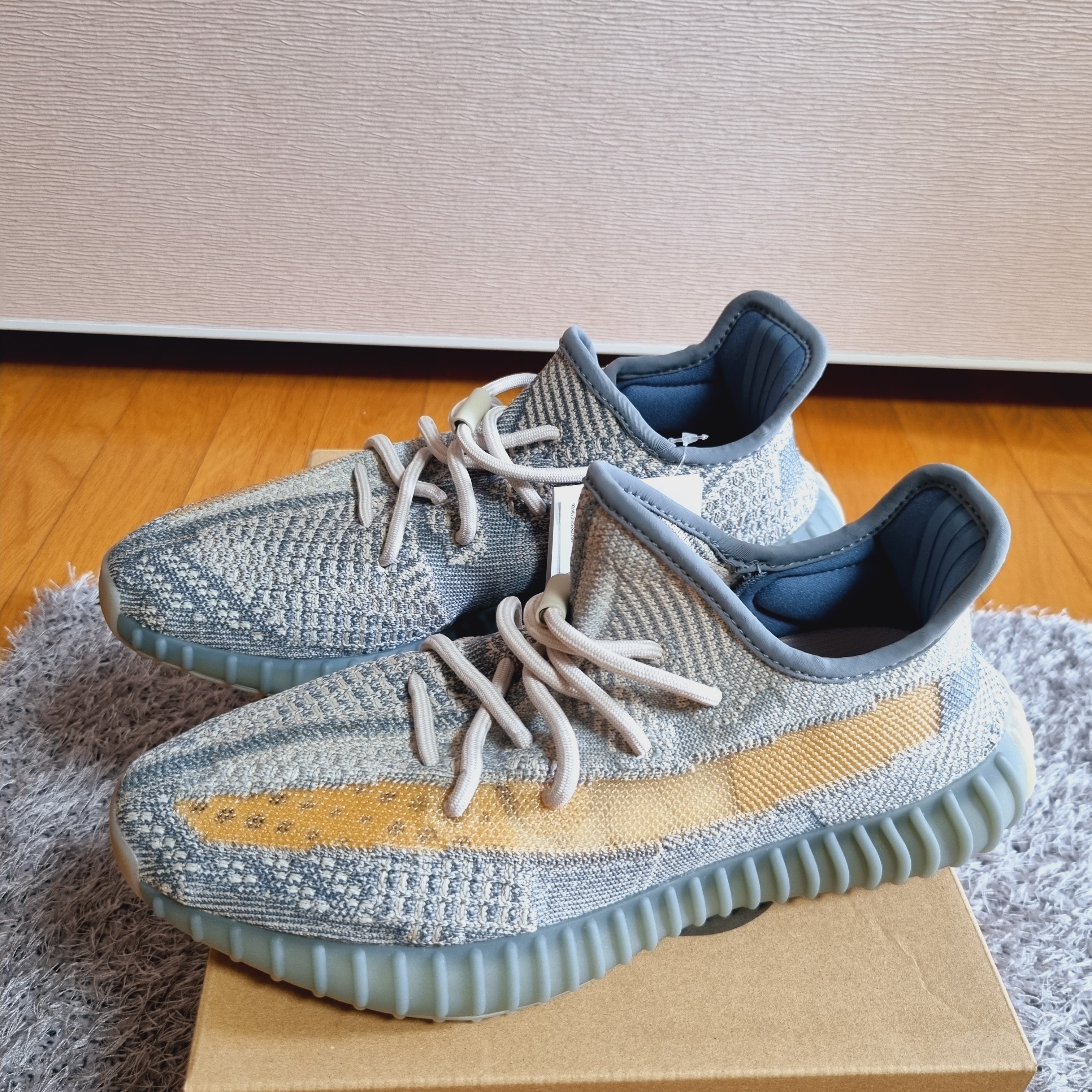 Adidas Yeezy Boost 350 V2 Israfil 착용 스타일 - 2