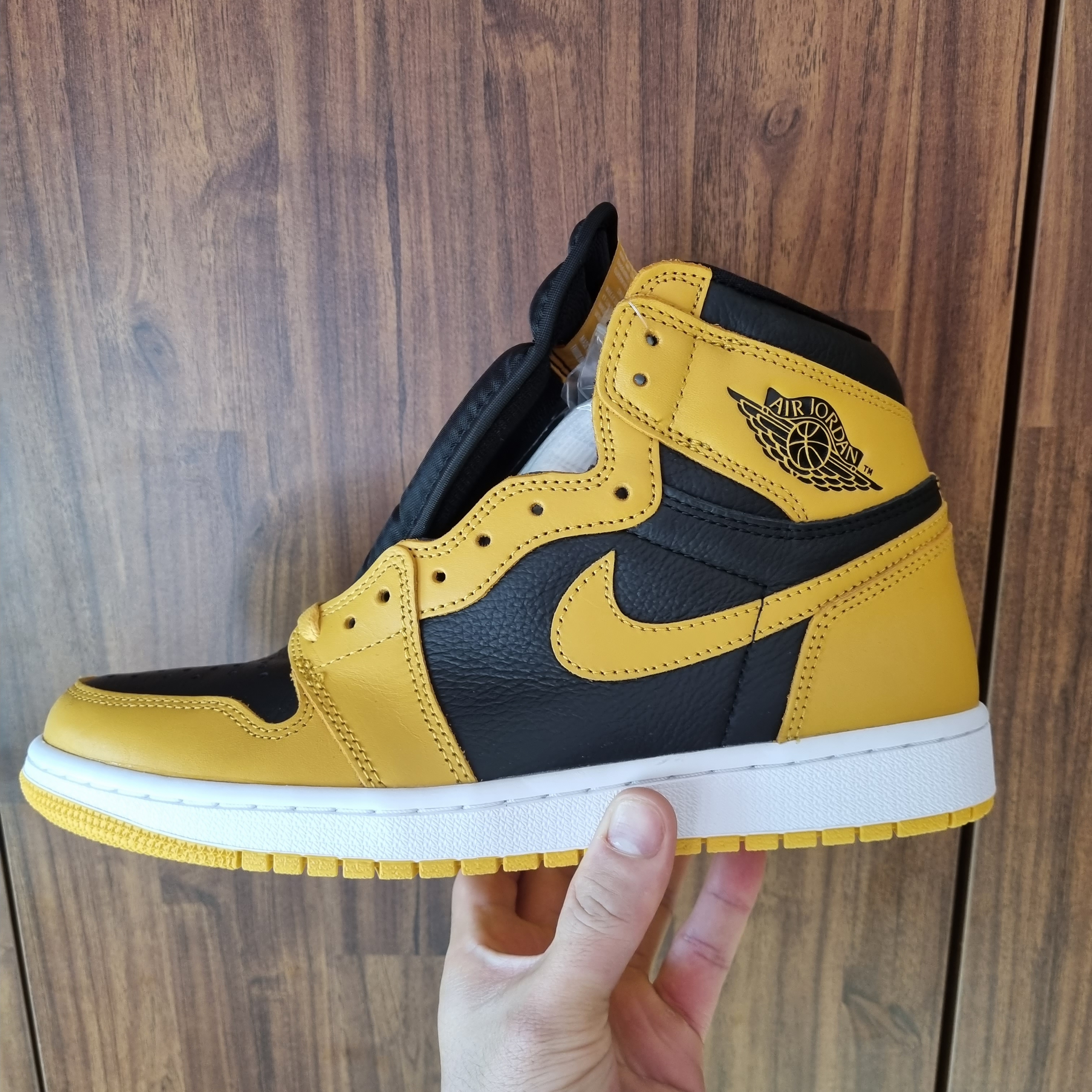 Jordan 1 Retro High OG Pollen 착용 스타일