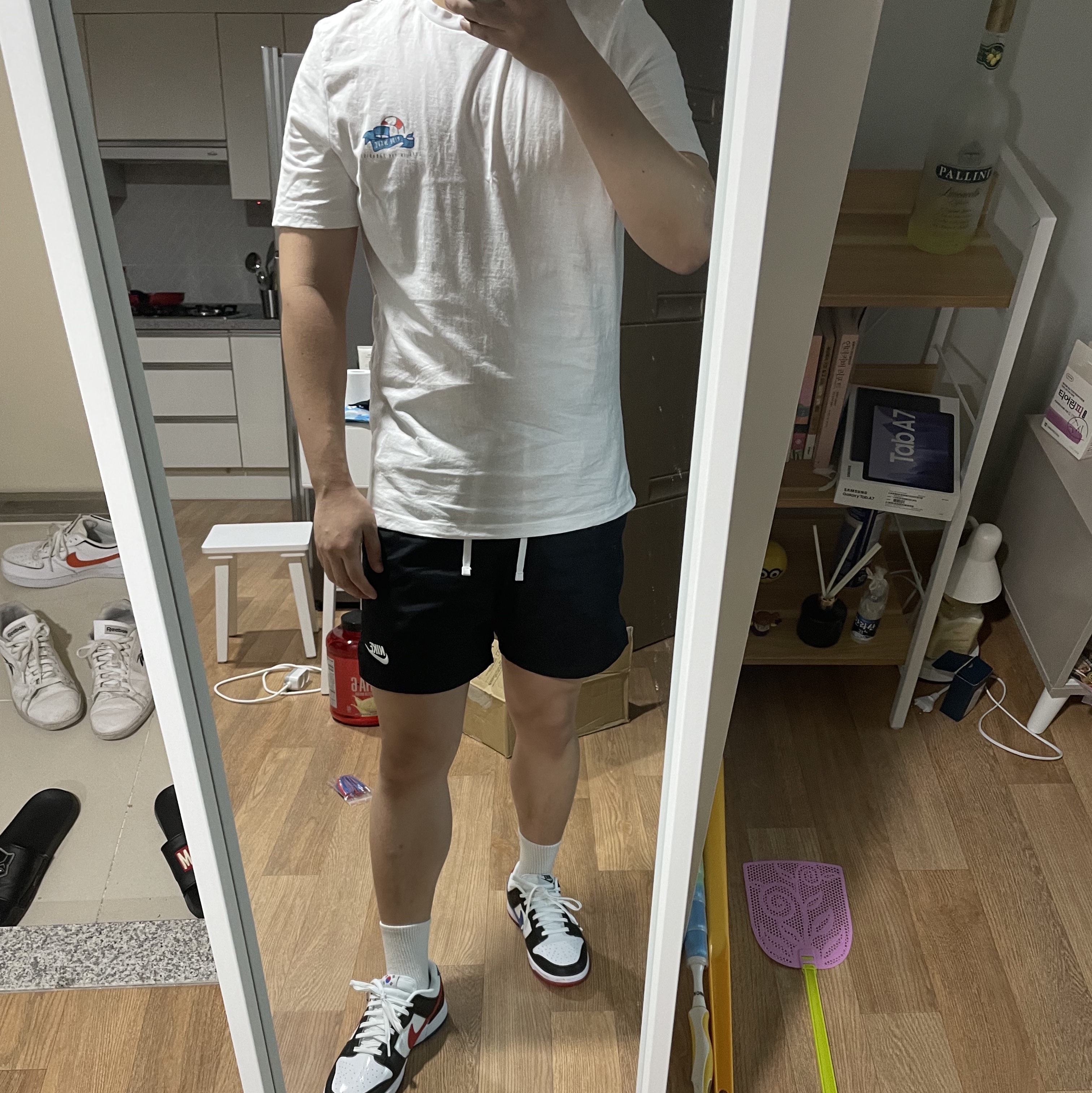 Nike Dunk Low SE Seoul 착용 스타일