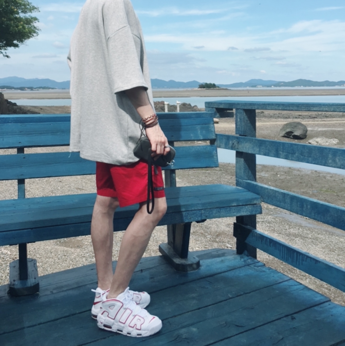 Nike Air More Uptempo White Varsity Red 2018 착용 스타일