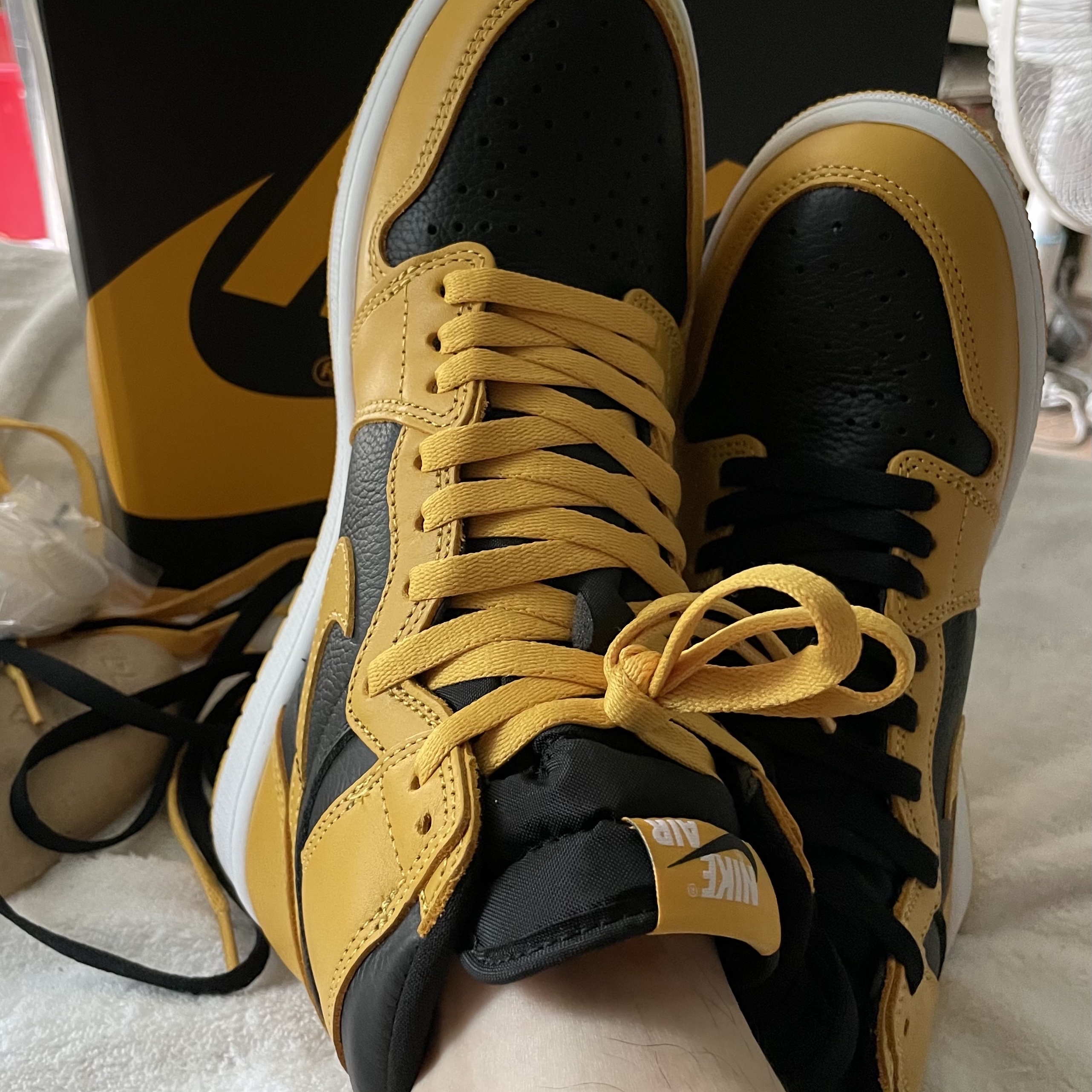 Jordan 1 Retro High OG Pollen 착용 스타일 - 2
