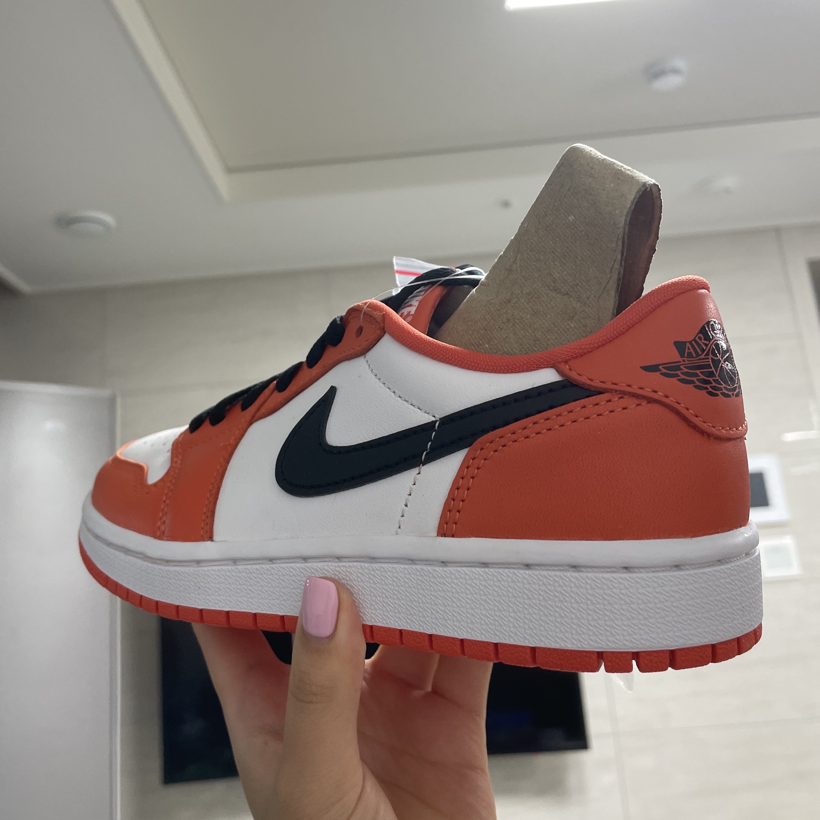 (W) Jordan 1 Low OG Starfish 착용 스타일 - 2
