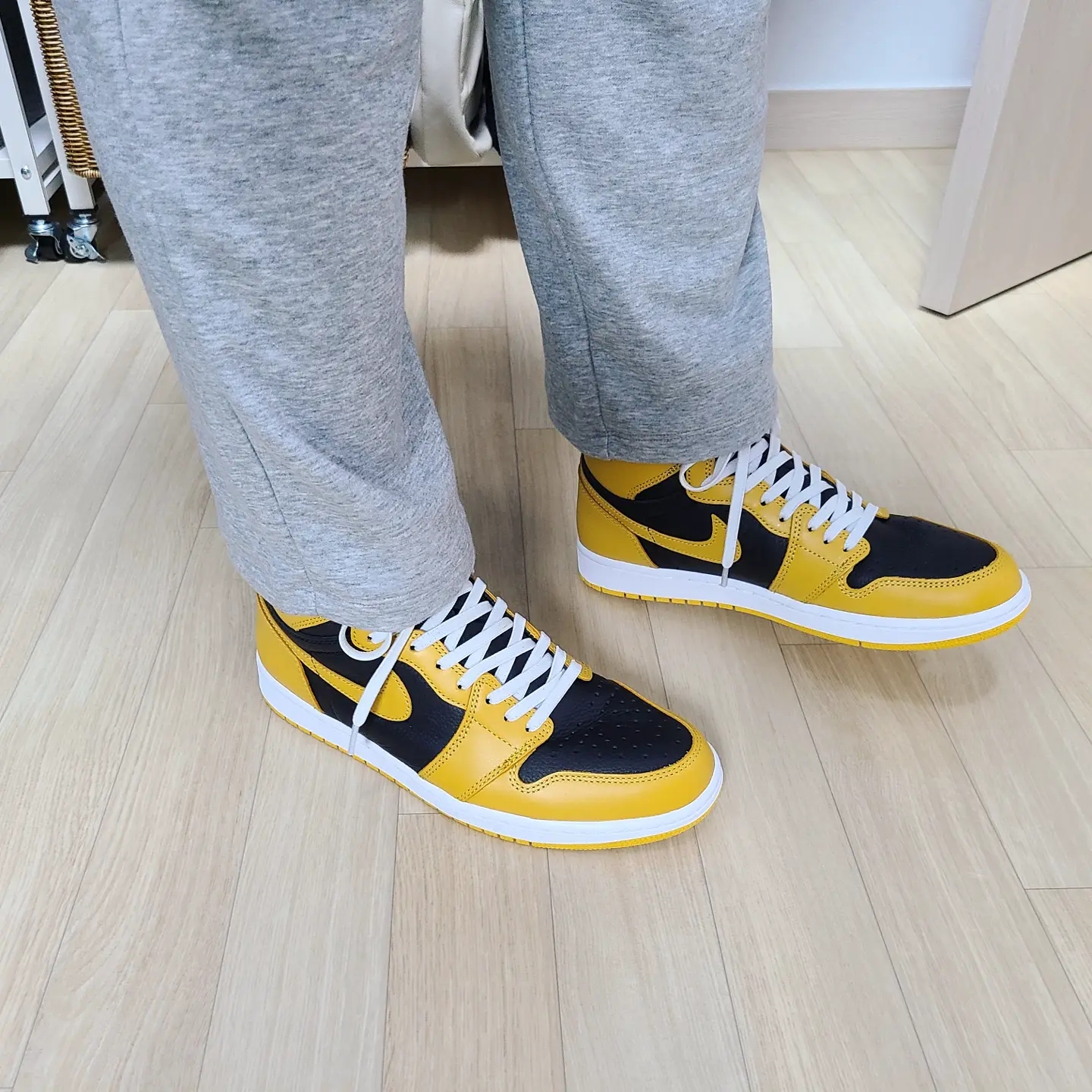 Jordan 1 Retro High OG Pollen 착용 스타일 - 2