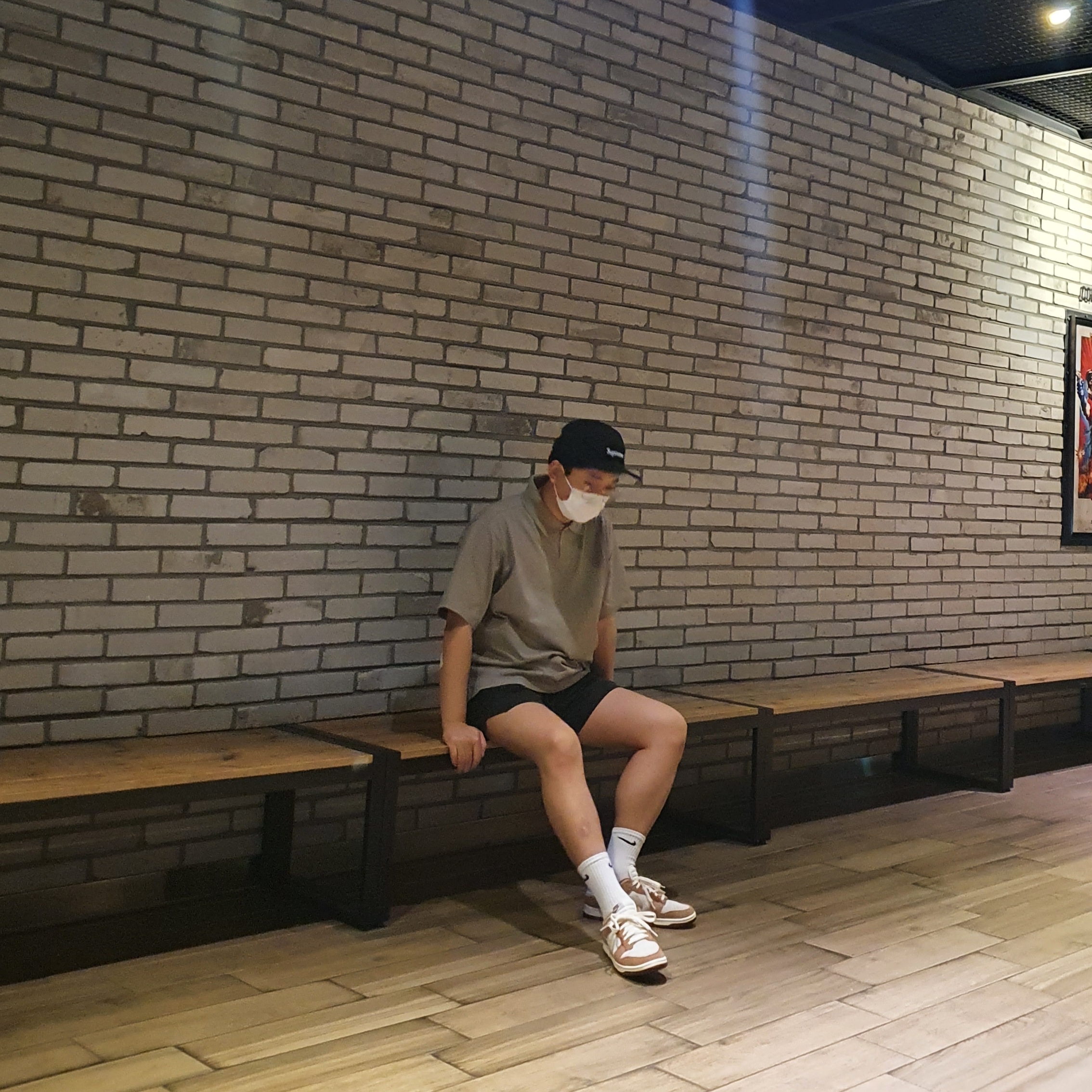 Supreme Washed Chino Twill Camp Cap Black, Essentials Volley Shorts Black - 21SS 착용 스타일 - 2