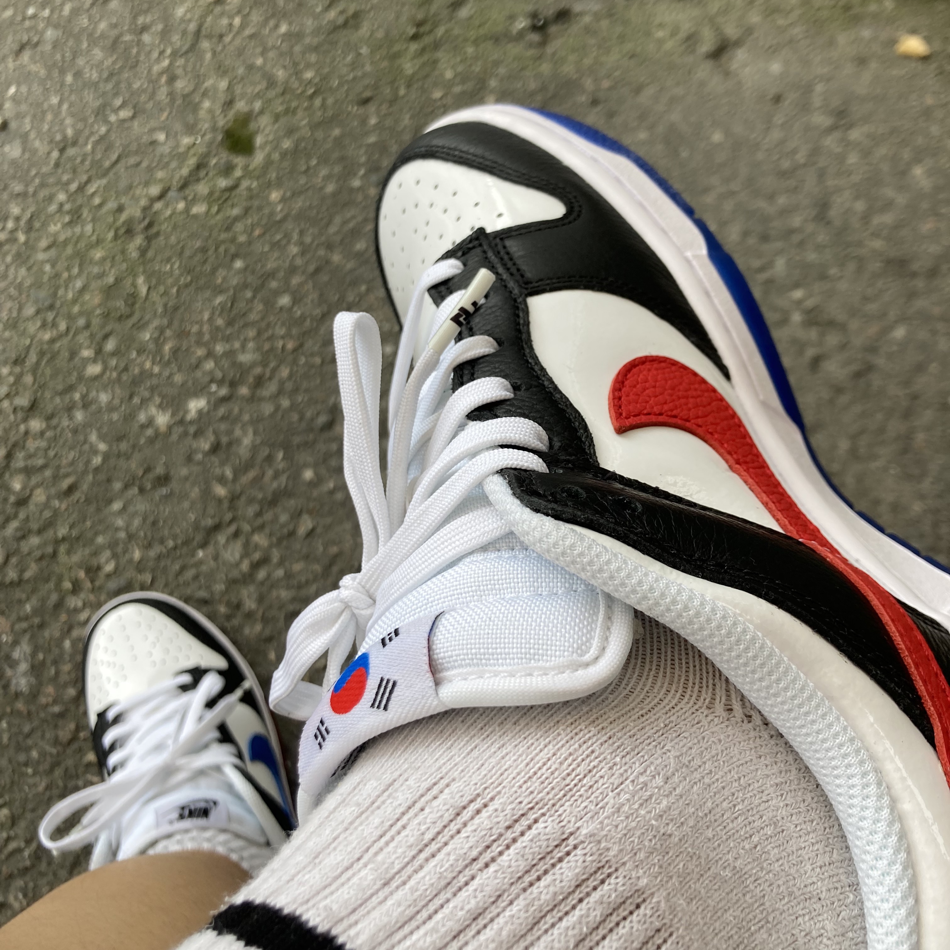 Nike Dunk Low SE Seoul (With Special Gift), Nike Dunk Low SE Seoul 착용 스타일 - 3