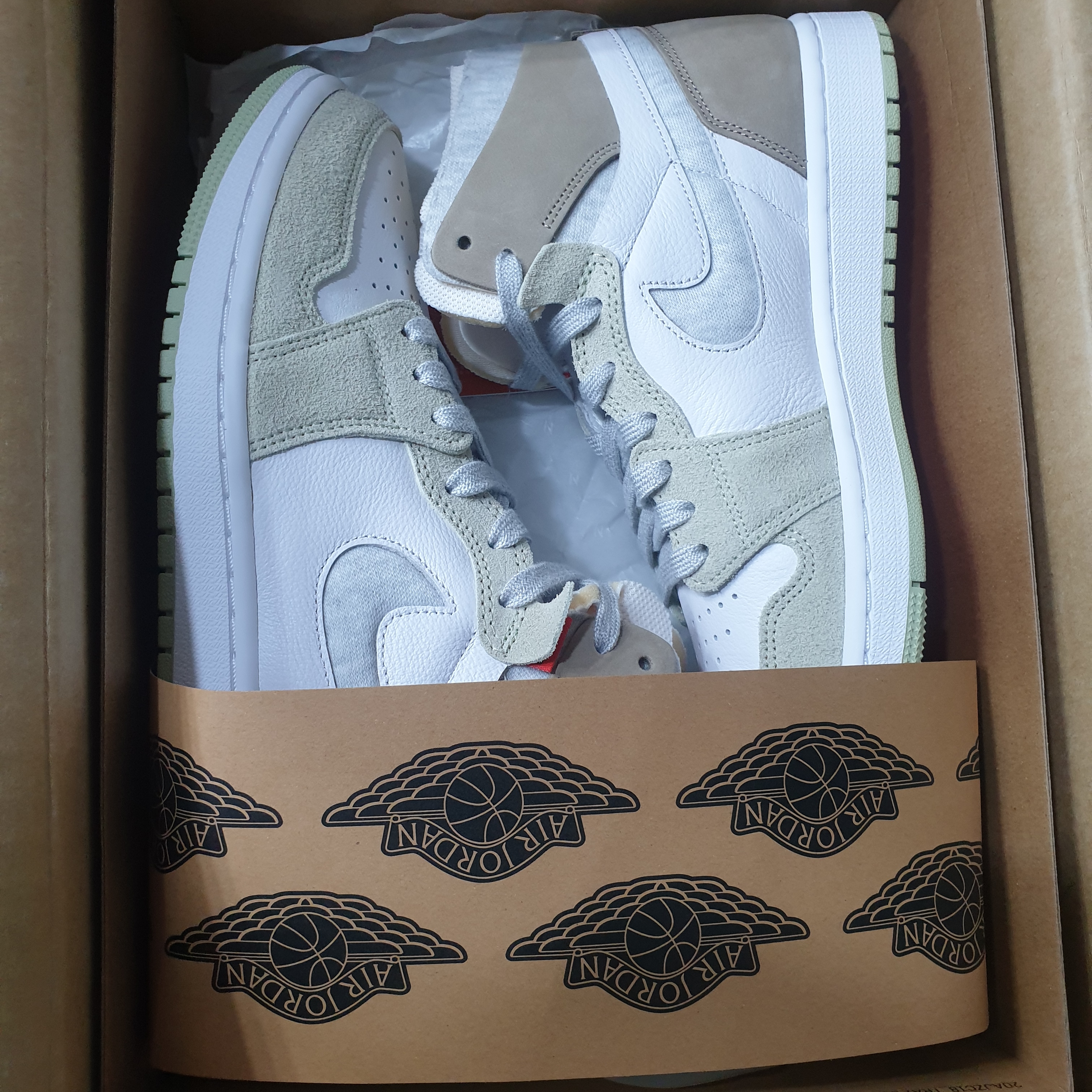(W) Jordan 1 Zoom Air CMFT Olive Aura 착용 스타일 - 1