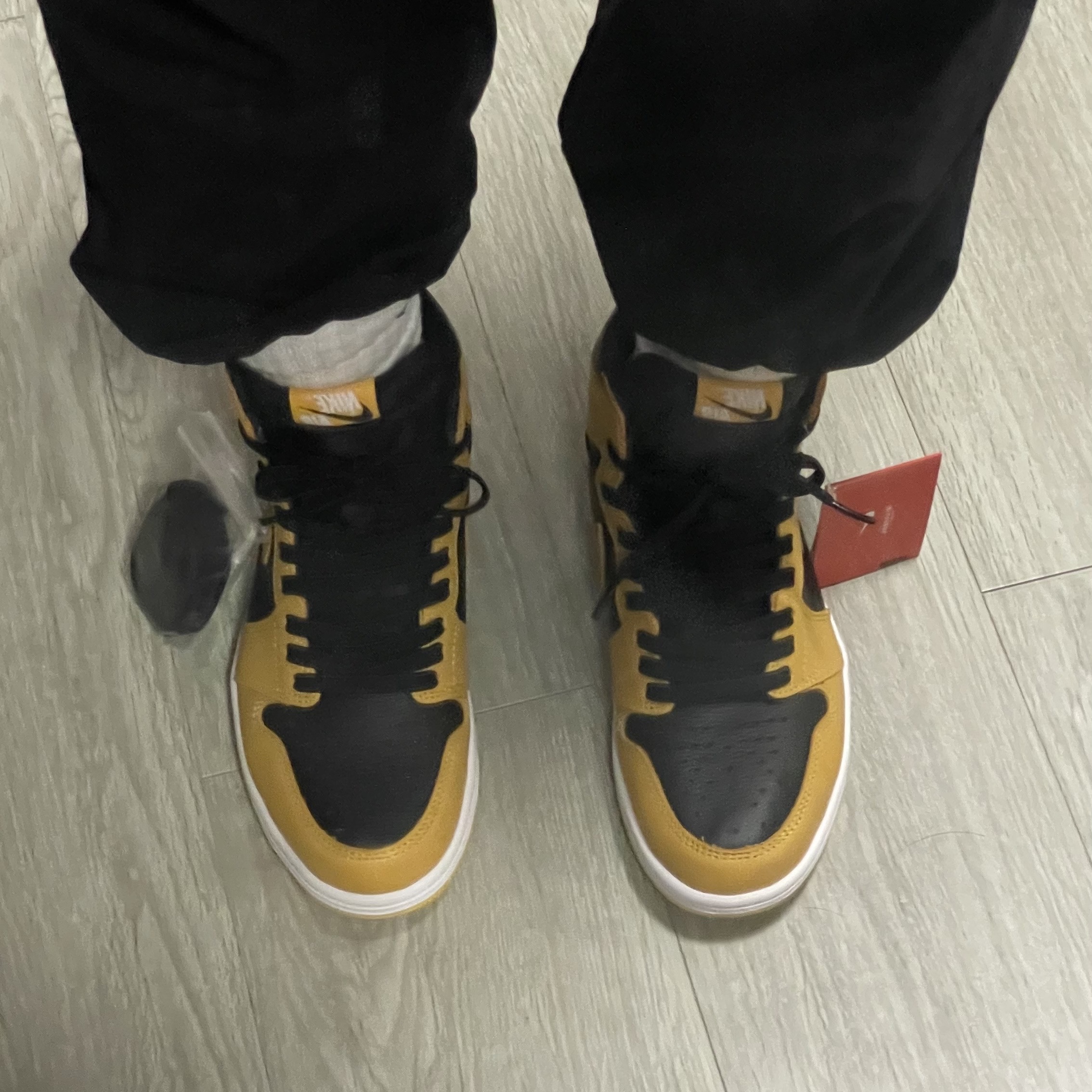 Jordan 1 Retro High OG Pollen 착용 스타일 - 3