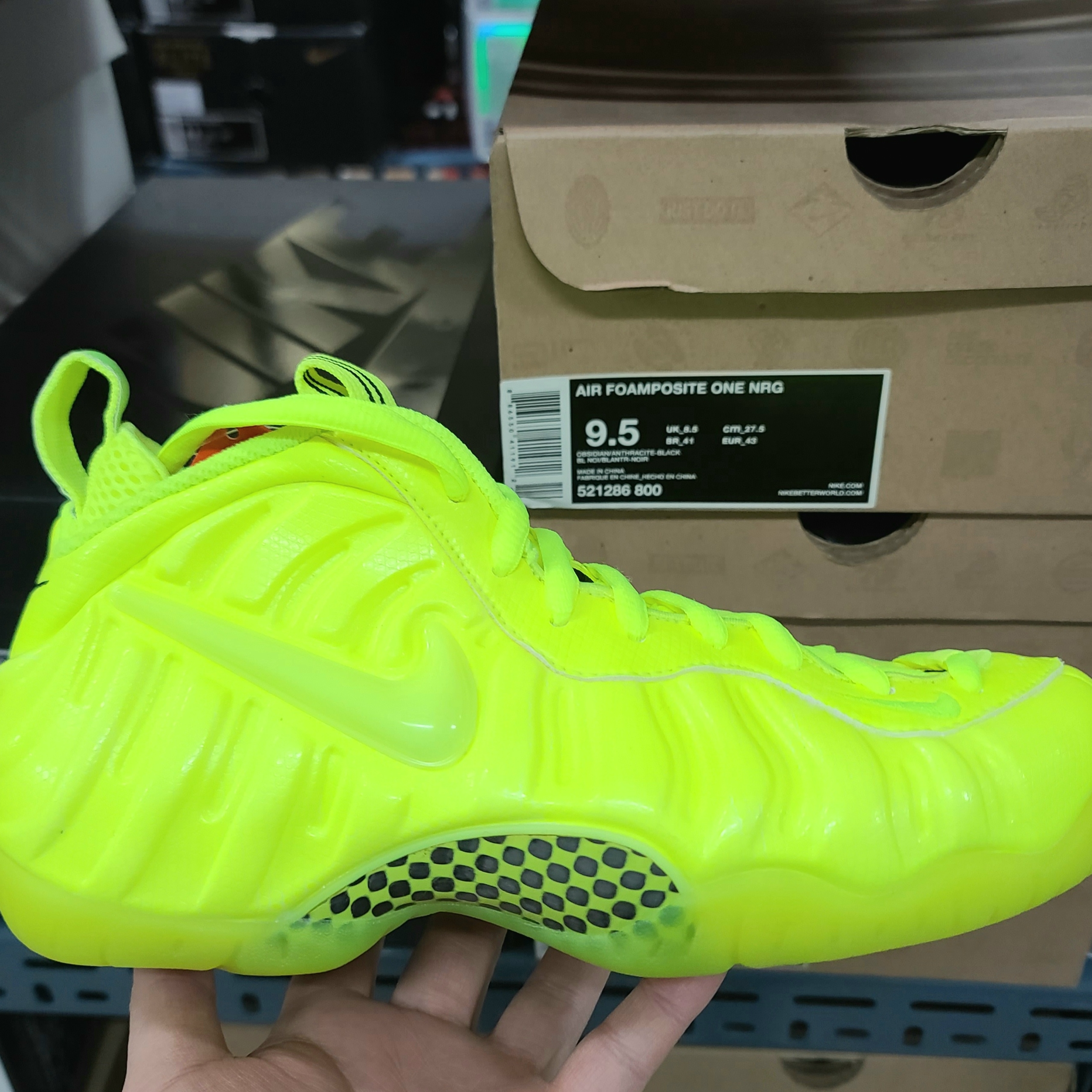Nike Air Foamposite Pro Volt 2014 착용 스타일