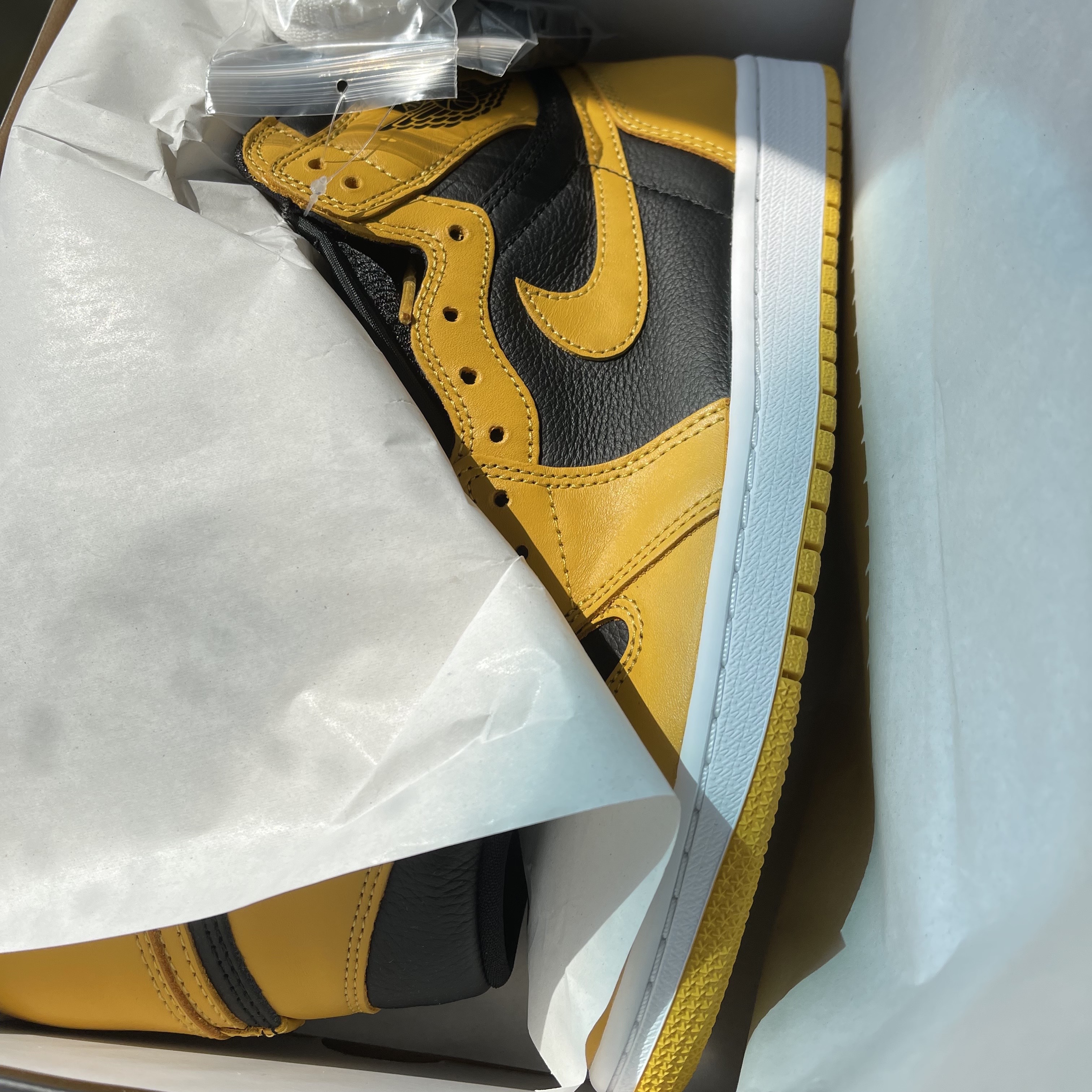 Jordan 1 Retro High OG Pollen 착용 스타일