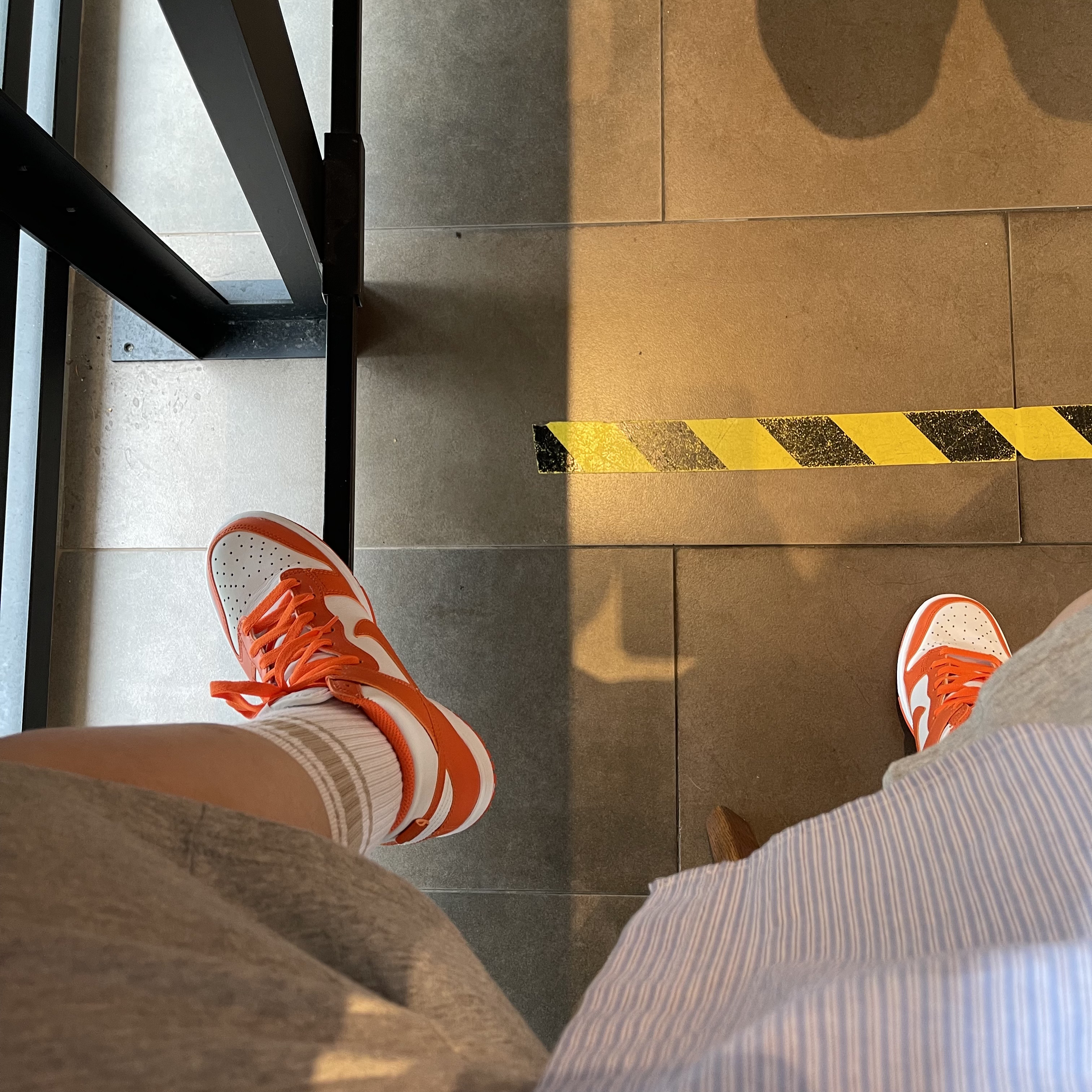 (W) Nike Dunk High Orange Blaze 착용 스타일