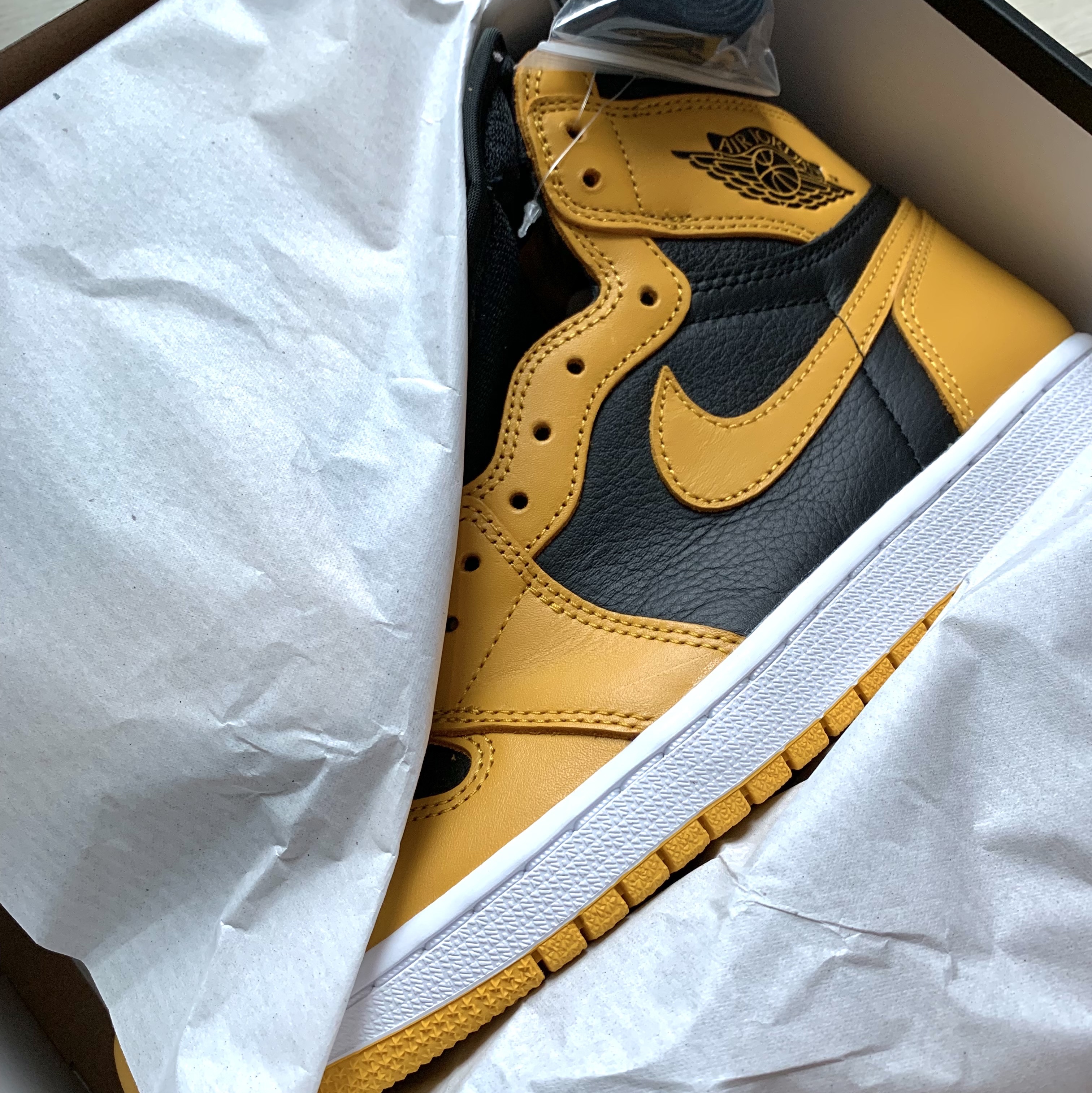 Jordan 1 Retro High OG Pollen 착용 스타일