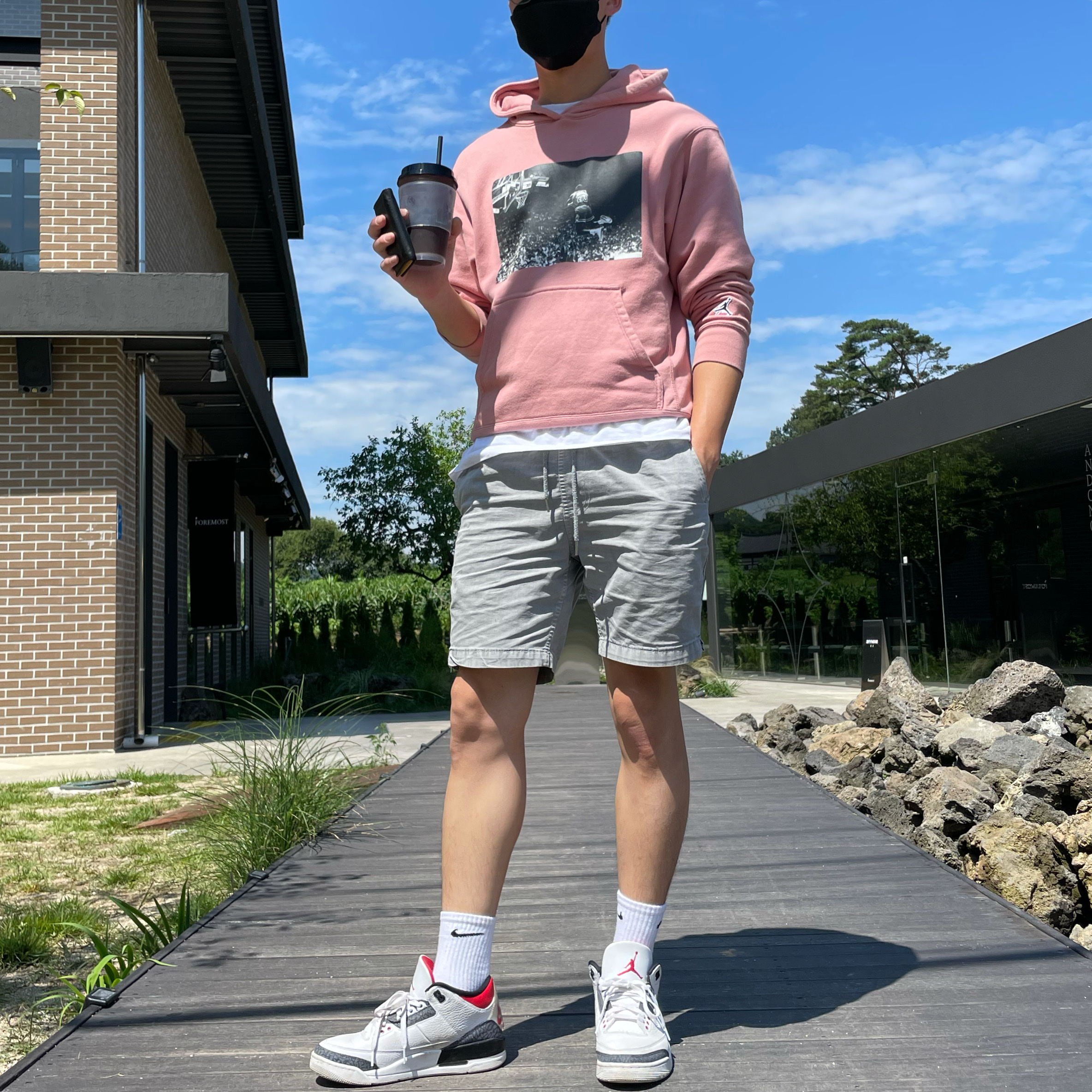 Jordan 3 Retro SE Denim Fire Red, Jordan x Union Flying High Hooded Sweatshirt Rust Pink 착용 스타일