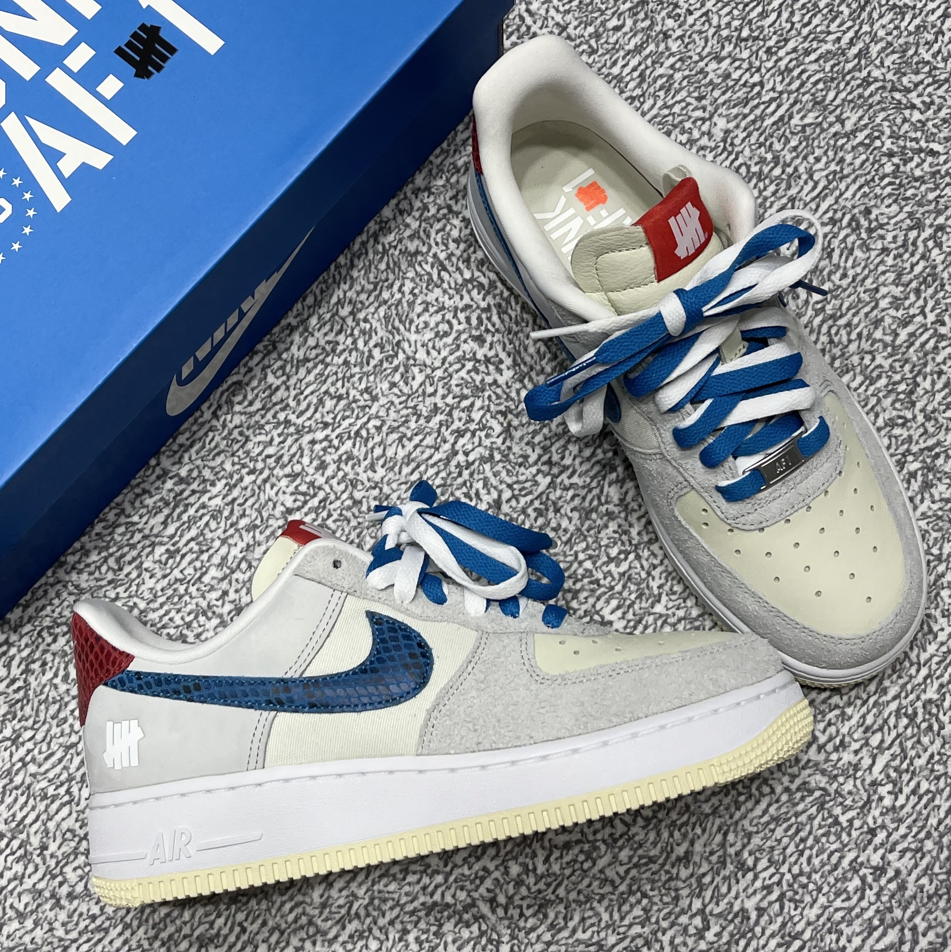 Nike x Sacai x Fragment LDWaffle Light Smoke Grey, Nike x Undefeated Air Force 1 Low SP 5 On It 착용 스타일 - 2