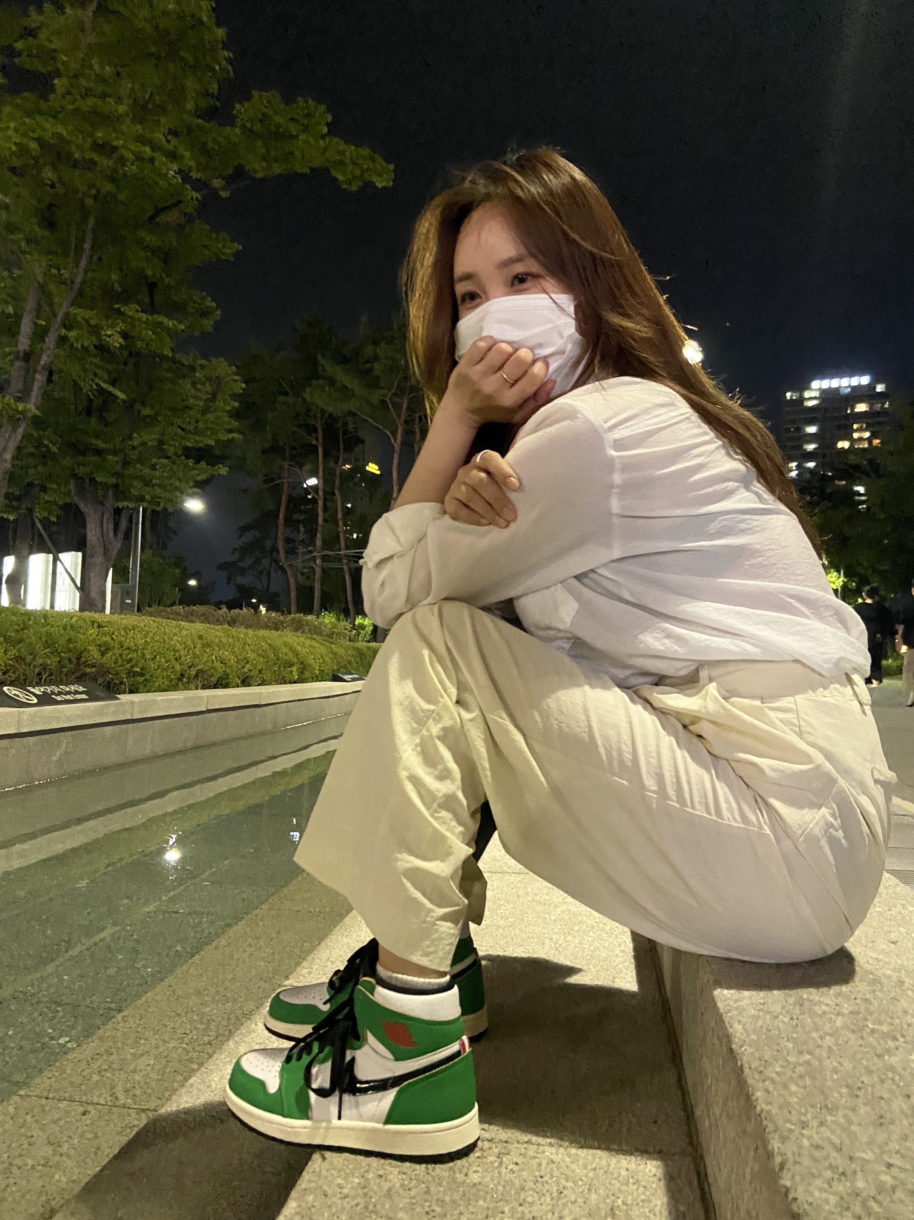 (W) Jordan 1 Retro High OG Lucky Green 착용 스타일 - 2
