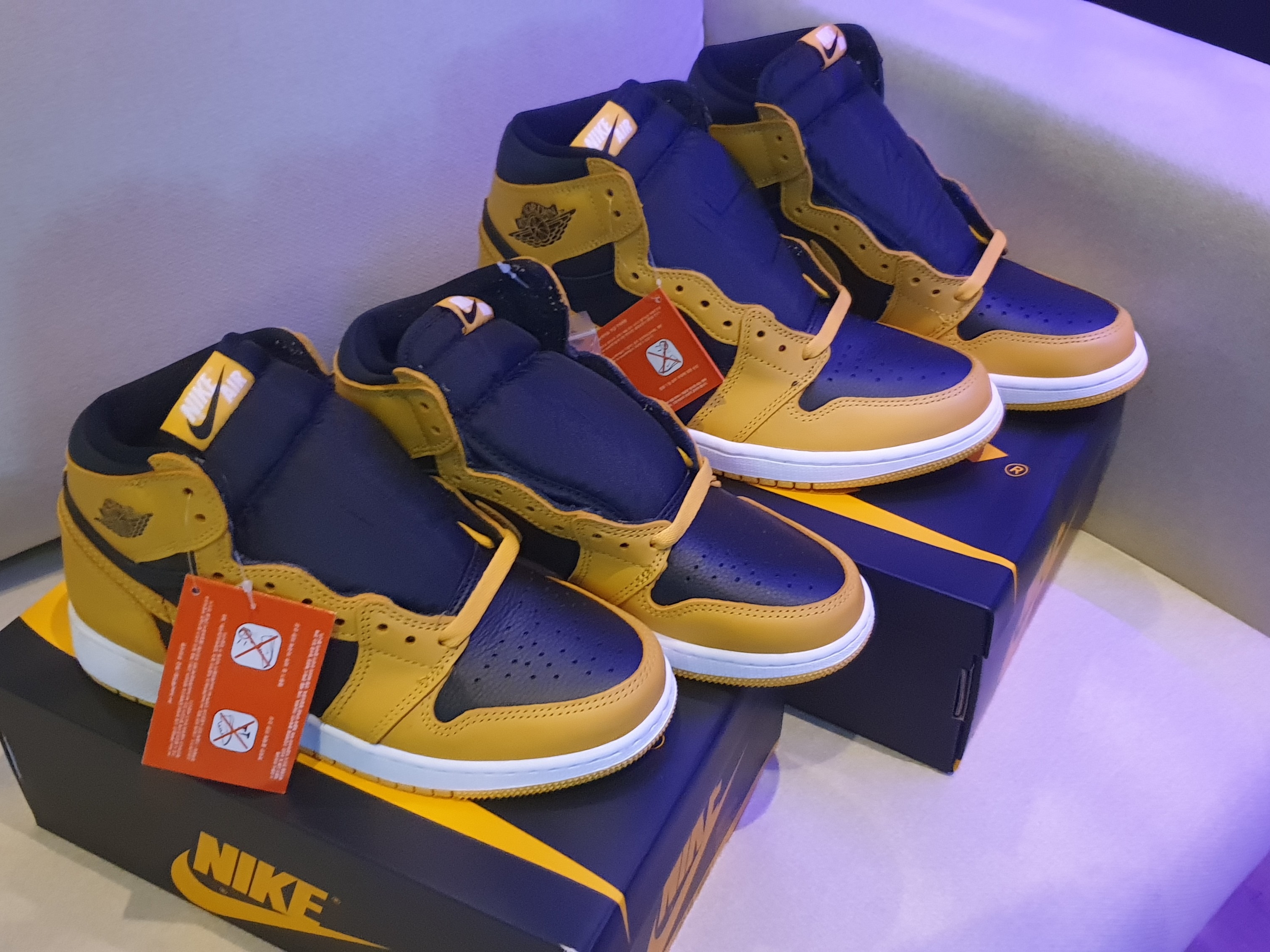 Jordan 1 Retro High OG Pollen, (GS) Jordan 1 Retro High OG Pollen 착용 스타일