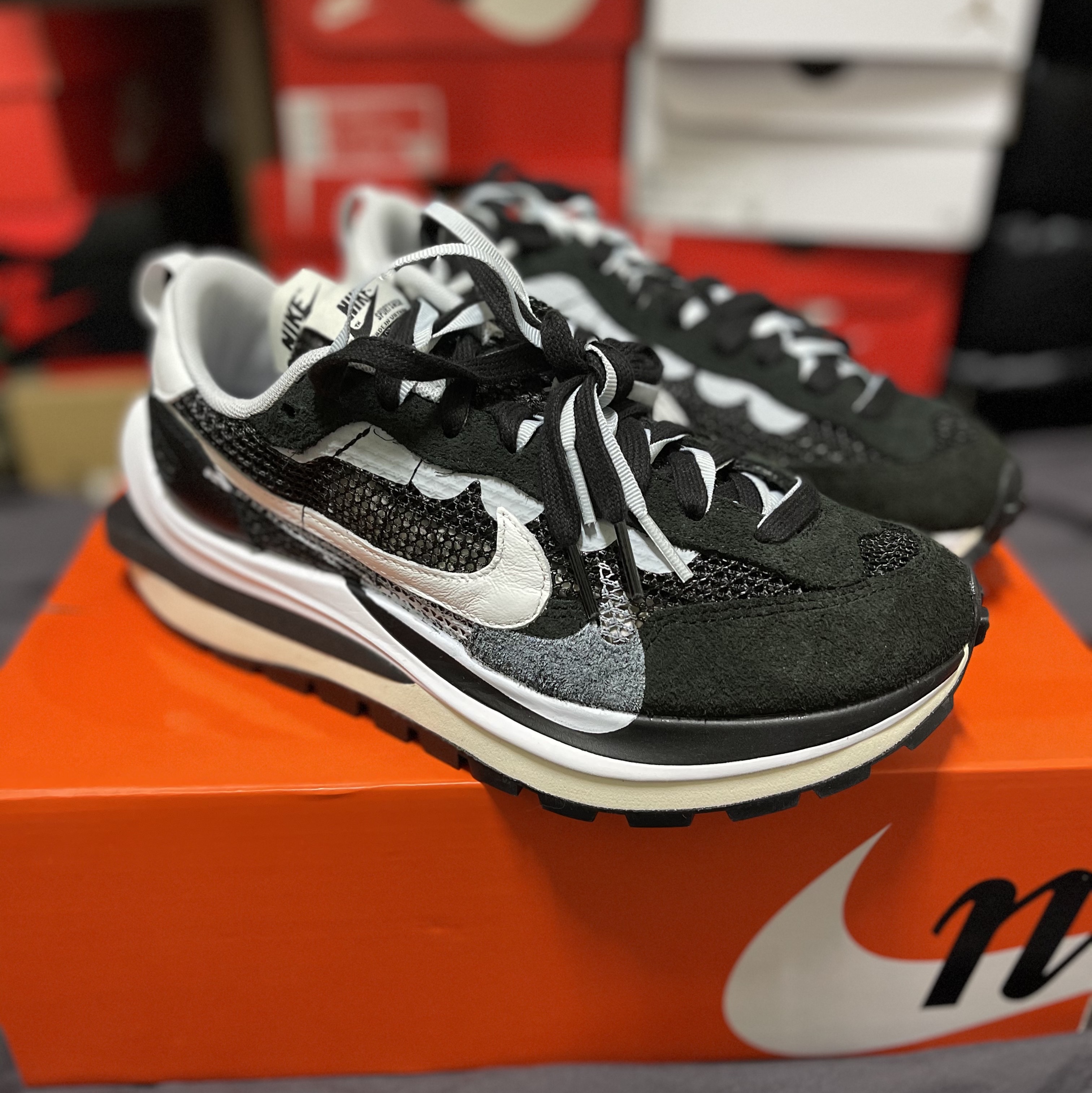 Nike x Sacai VaporWaffle Black White 착용 스타일