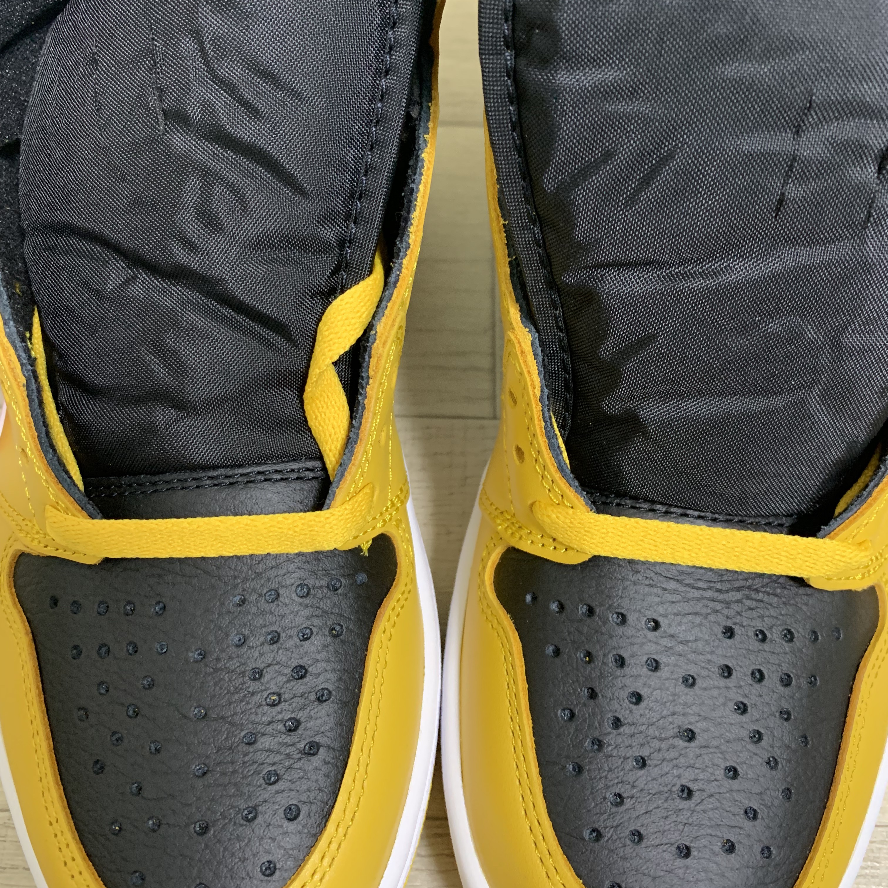 Jordan 1 Retro High OG Pollen 착용 스타일 - 4