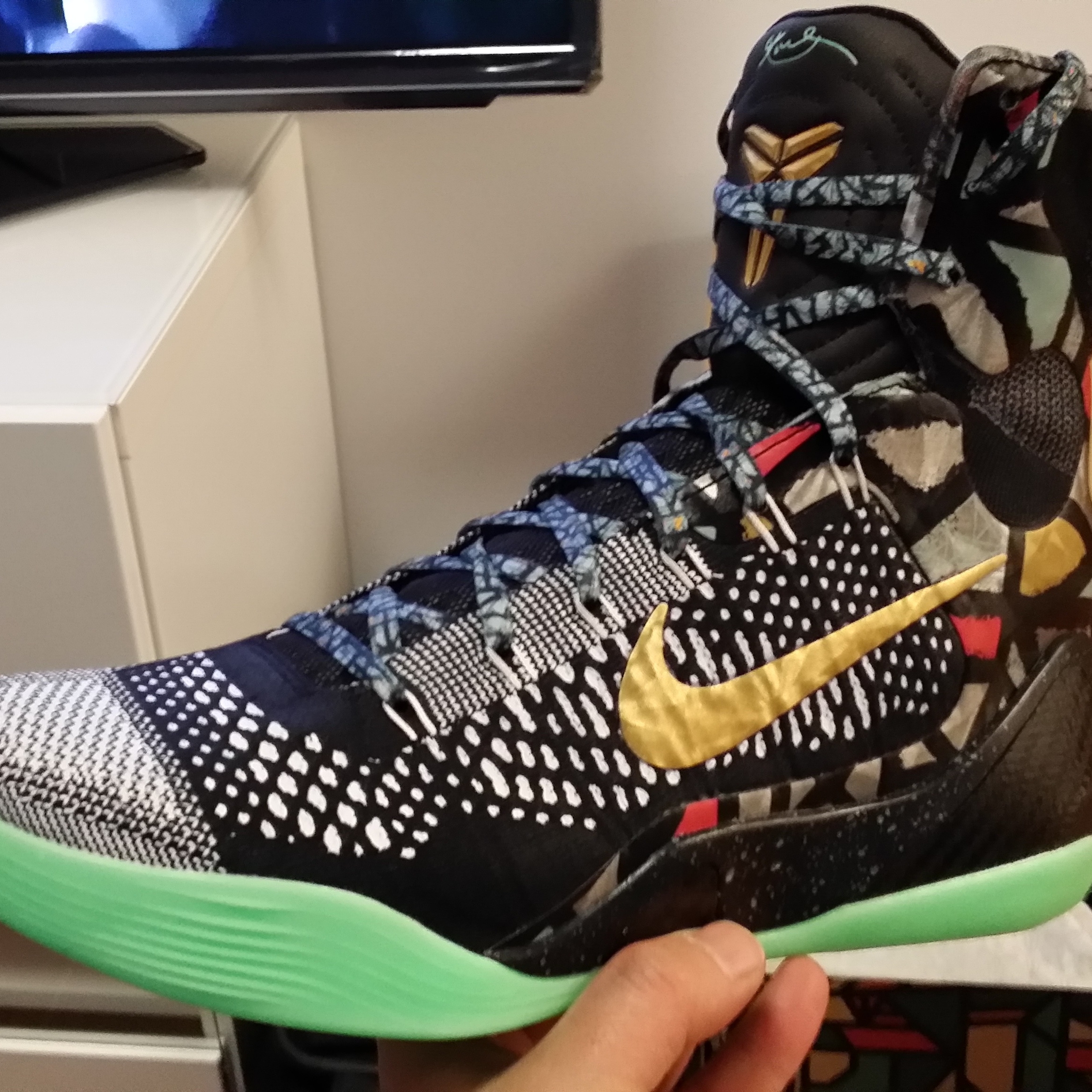 Nike Kobe 9 Elite Gumbo League Maestro 착용 스타일