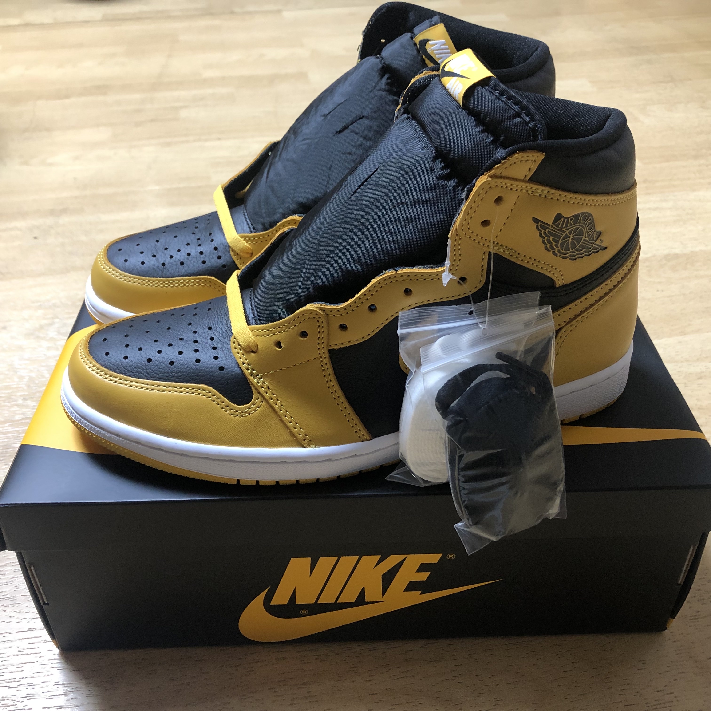 Jordan 1 Retro High OG Pollen 착용 스타일 - 1