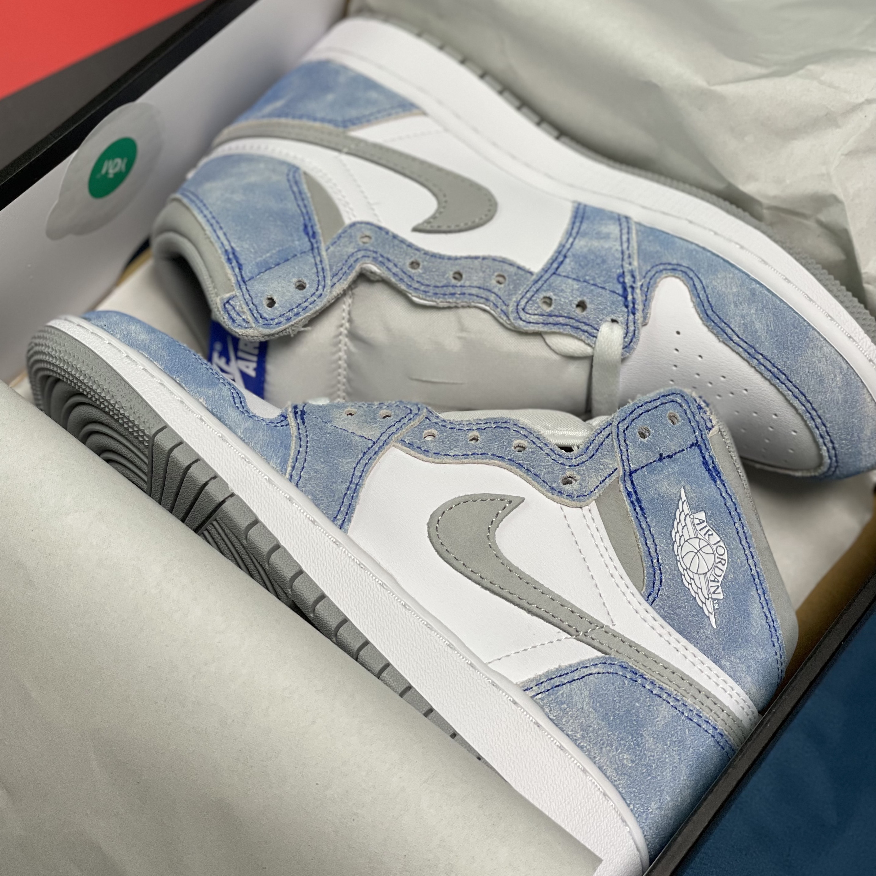 (GS) Jordan 1 Retro High OG Hyper Royal, Jordan 1 Retro High OG Hyper Royal 착용 스타일 - 2