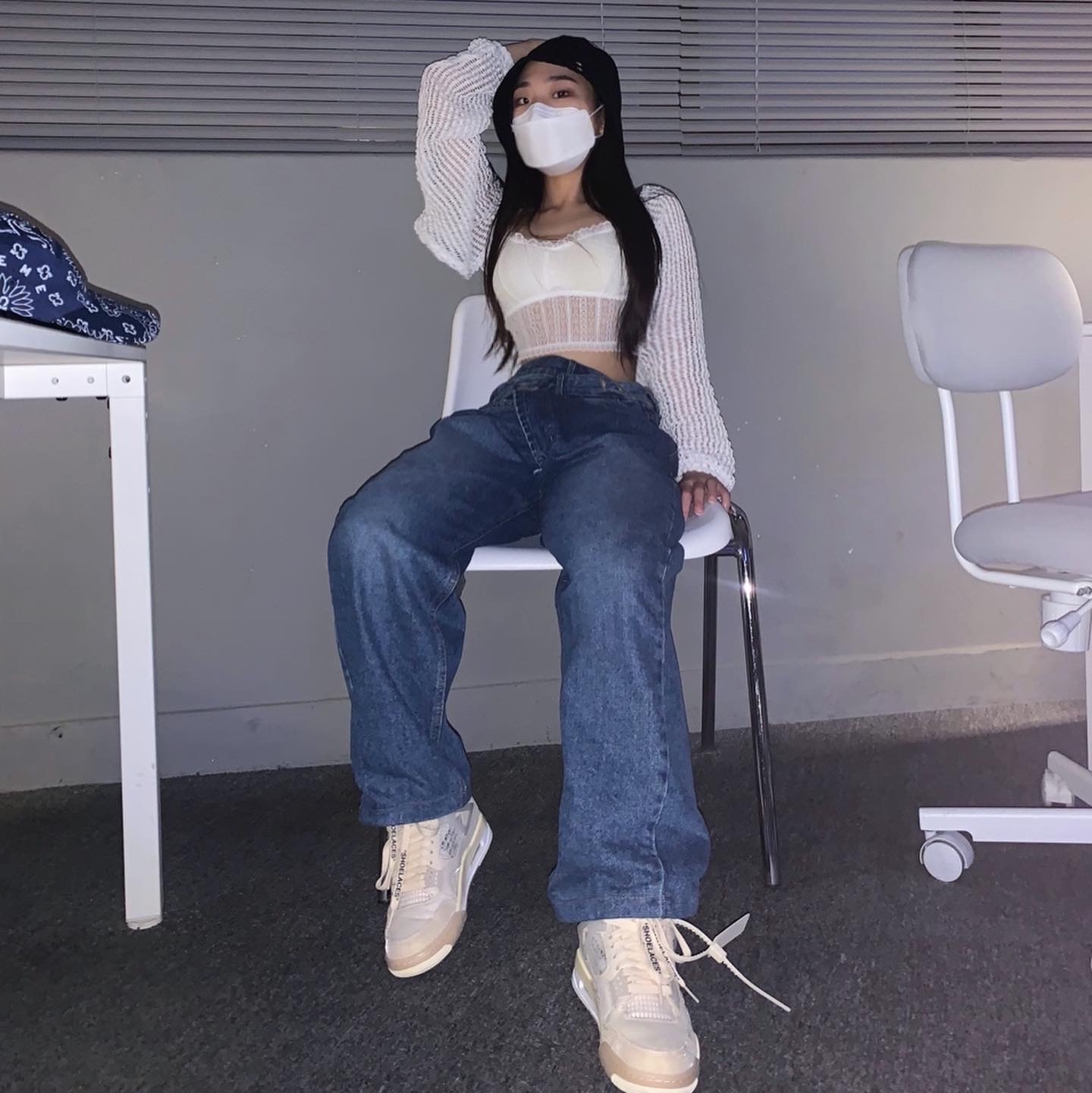 (W) Jordan 4 x Off-White Retro SP Sail 착용 스타일