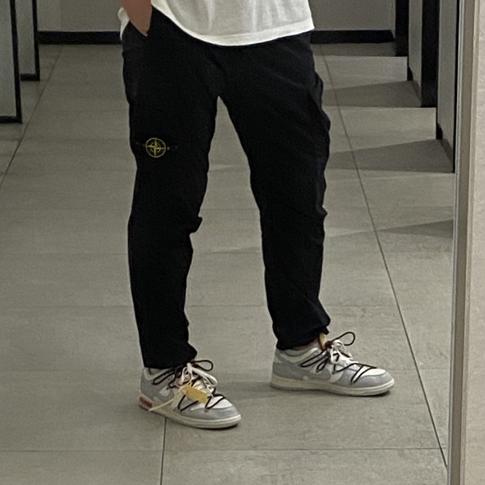 Nike x Off-White Dunk Low The 50 - Lot 46, Stone Island 31303 Cargo Pants Black - 21SS 착용 스타일