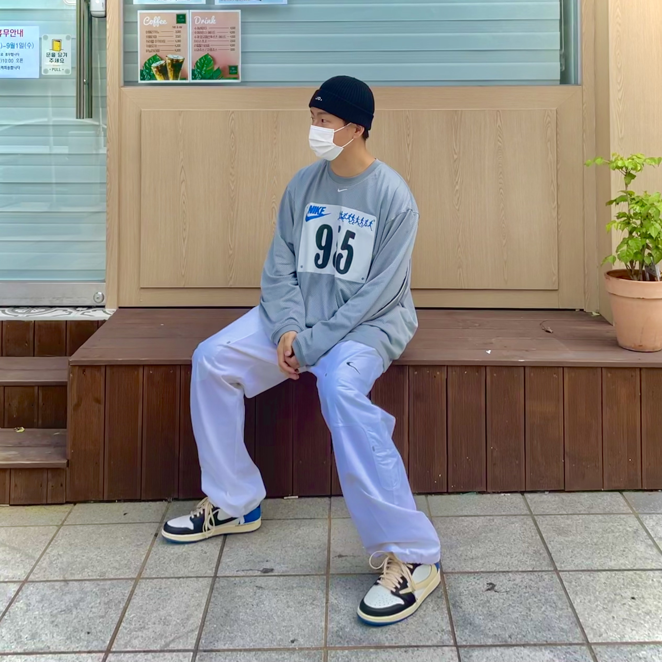 Nike x Cactus Plant Flea Market L/S Jersey Grey - US/EU, Nike x Off-White NRG Pants White 착용 스타일 - 1