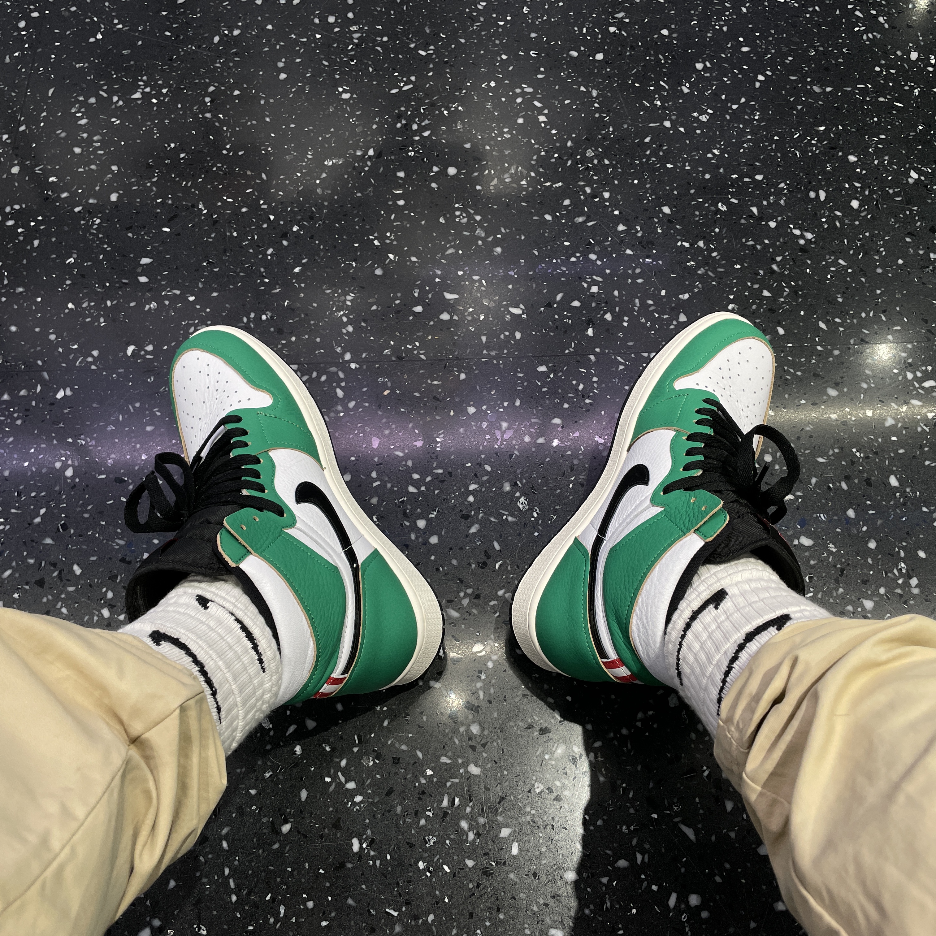 (W) Jordan 1 Retro High OG Lucky Green 착용 스타일