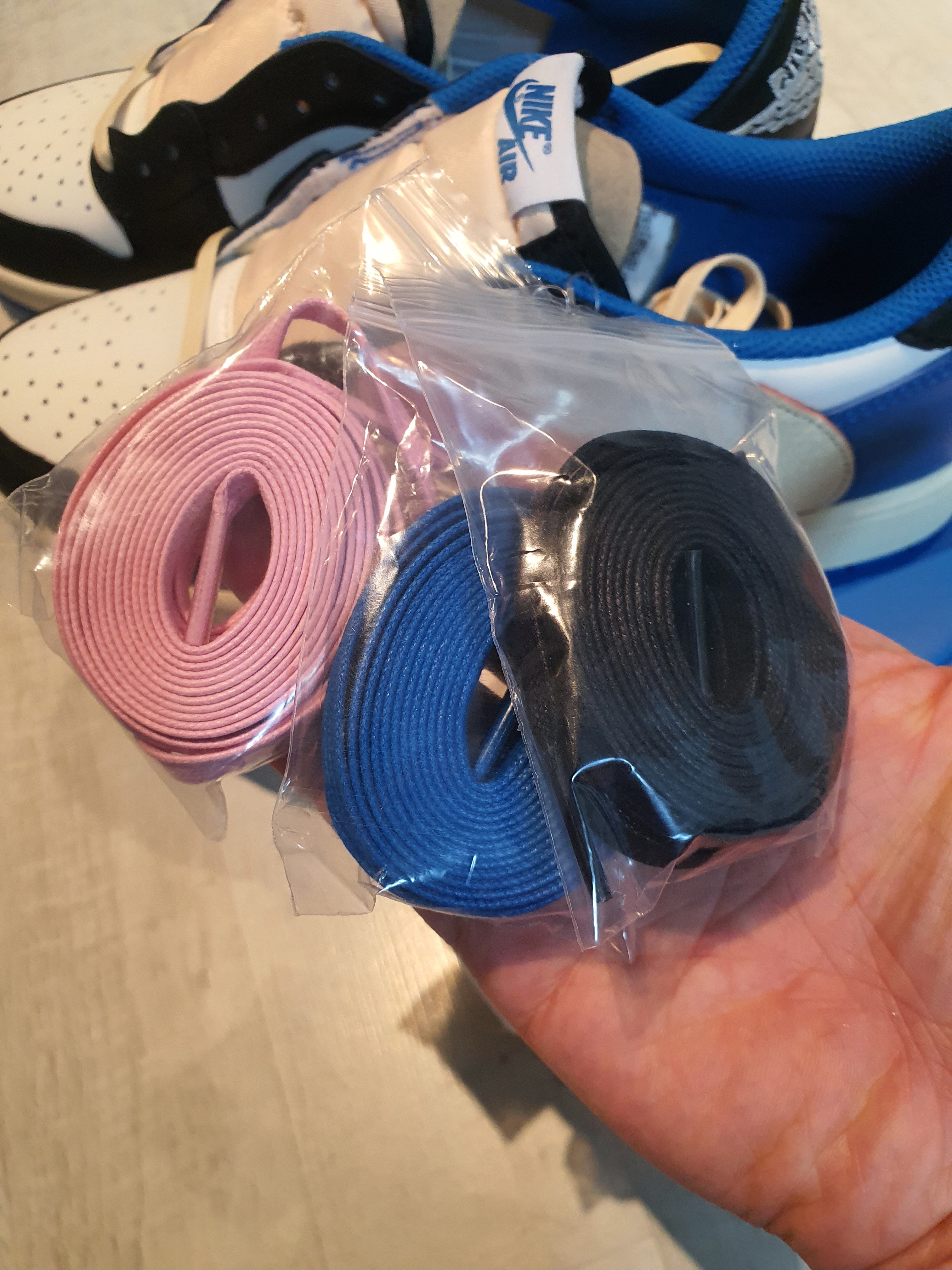 Jordan 1 x Travis Scott x Fragment Retro Low OG SP Military Blue 착용 스타일 - 3