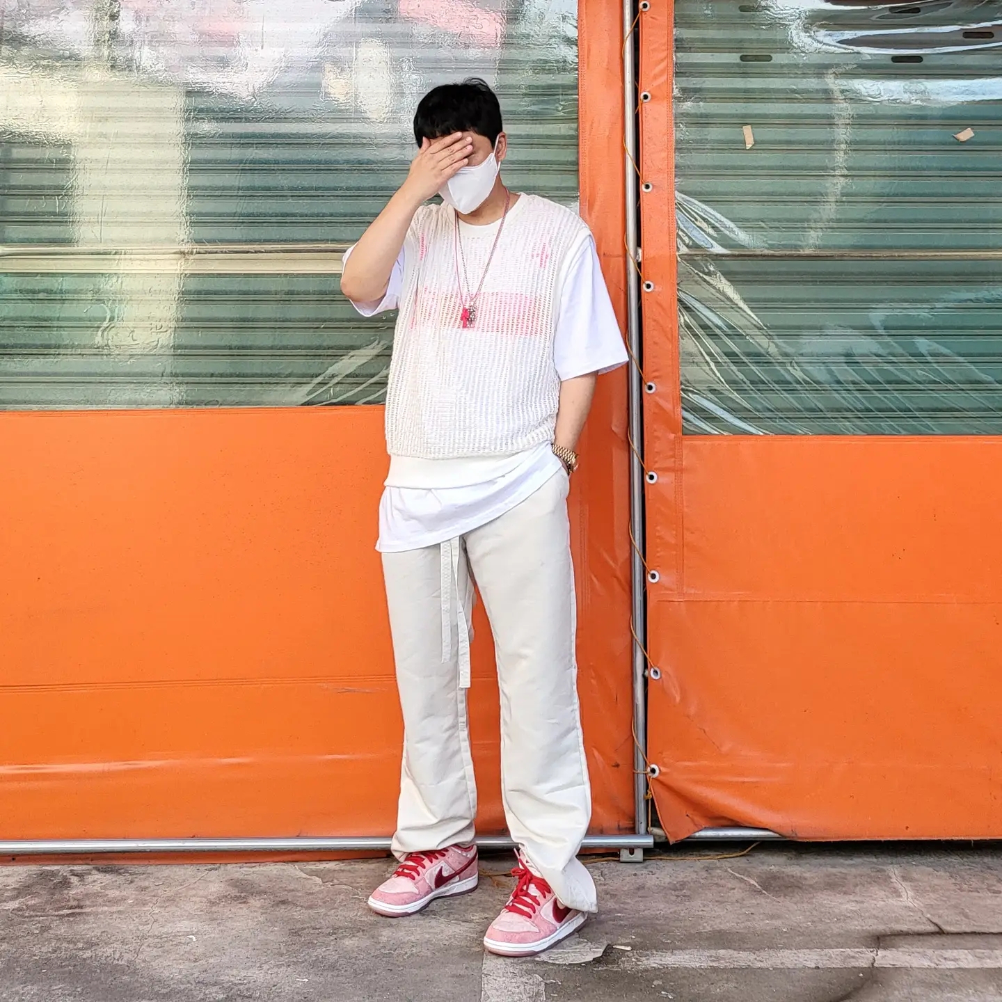 Nike x StrangeLove SB Dunk Low Pink (Regular Box) 착용 스타일 - 2