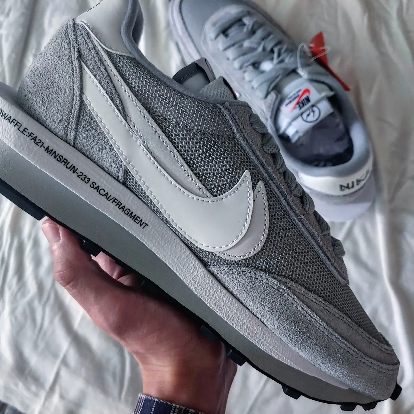 Nike x Sacai x Fragment LDWaffle Light Smoke Grey 착용 스타일