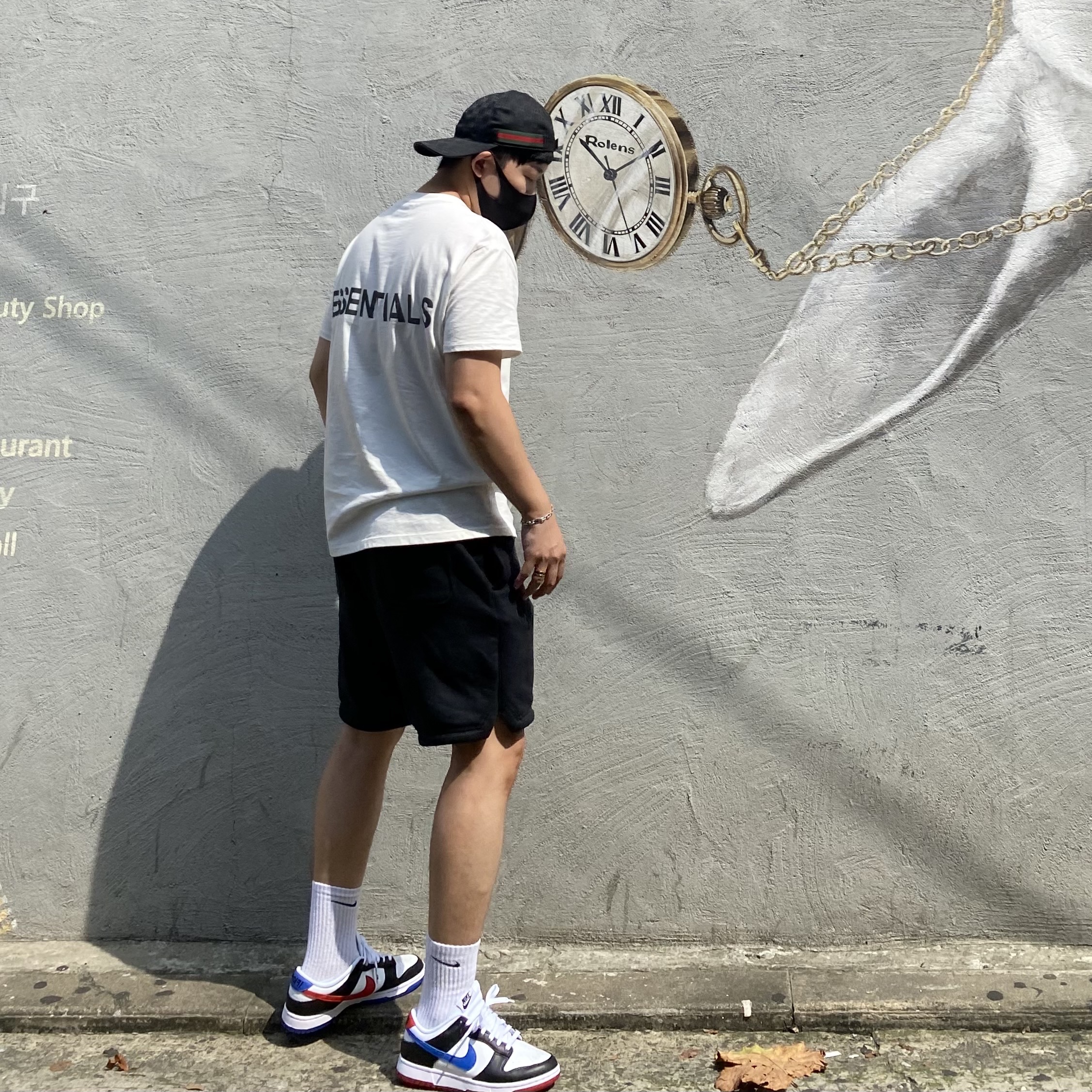 Nike Dunk Low SE Seoul, Jordan x Travis Scott x Fragment Shorts Black (DJ0617-010) 착용 스타일