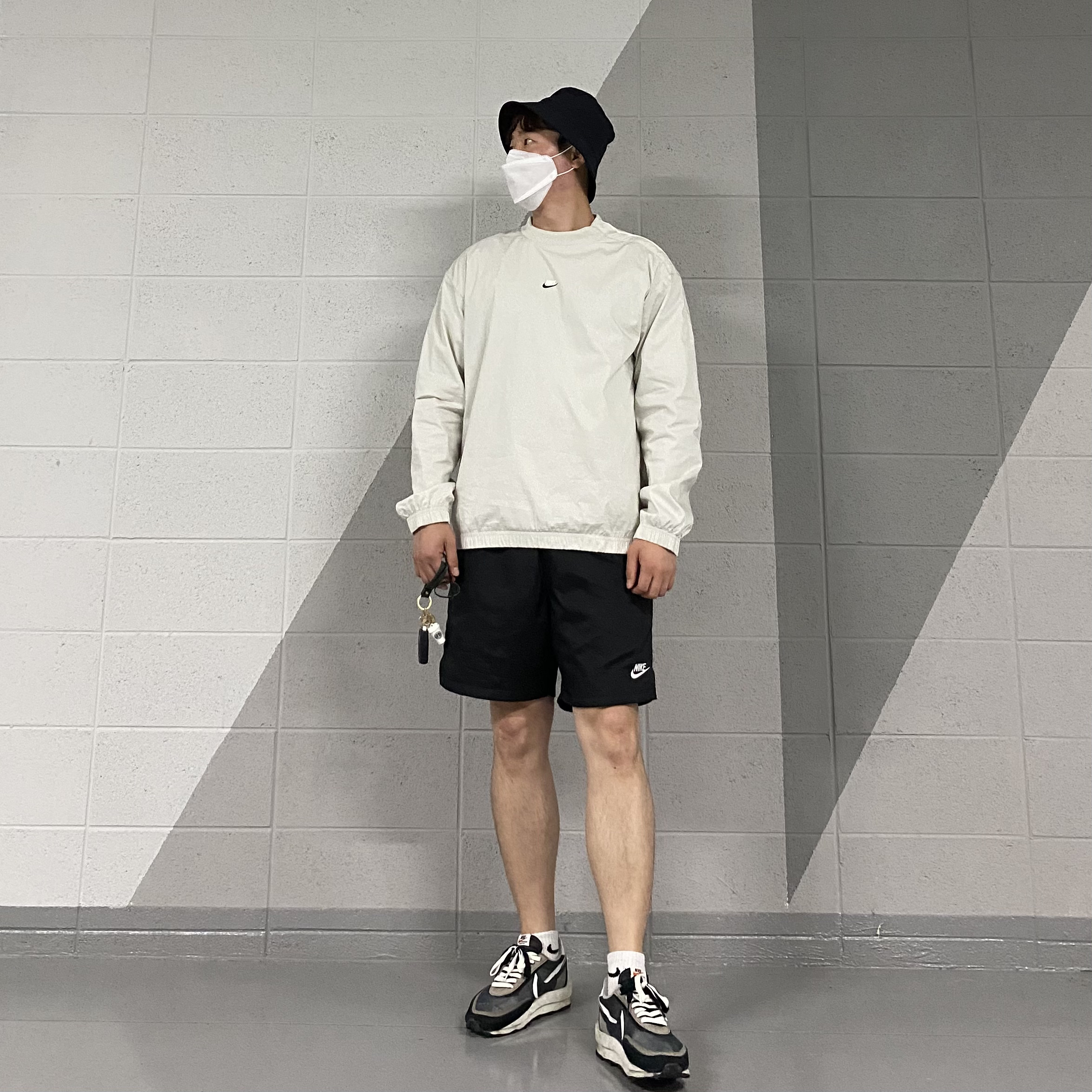Nike x Sacai LDWaffle Black 착용 스타일