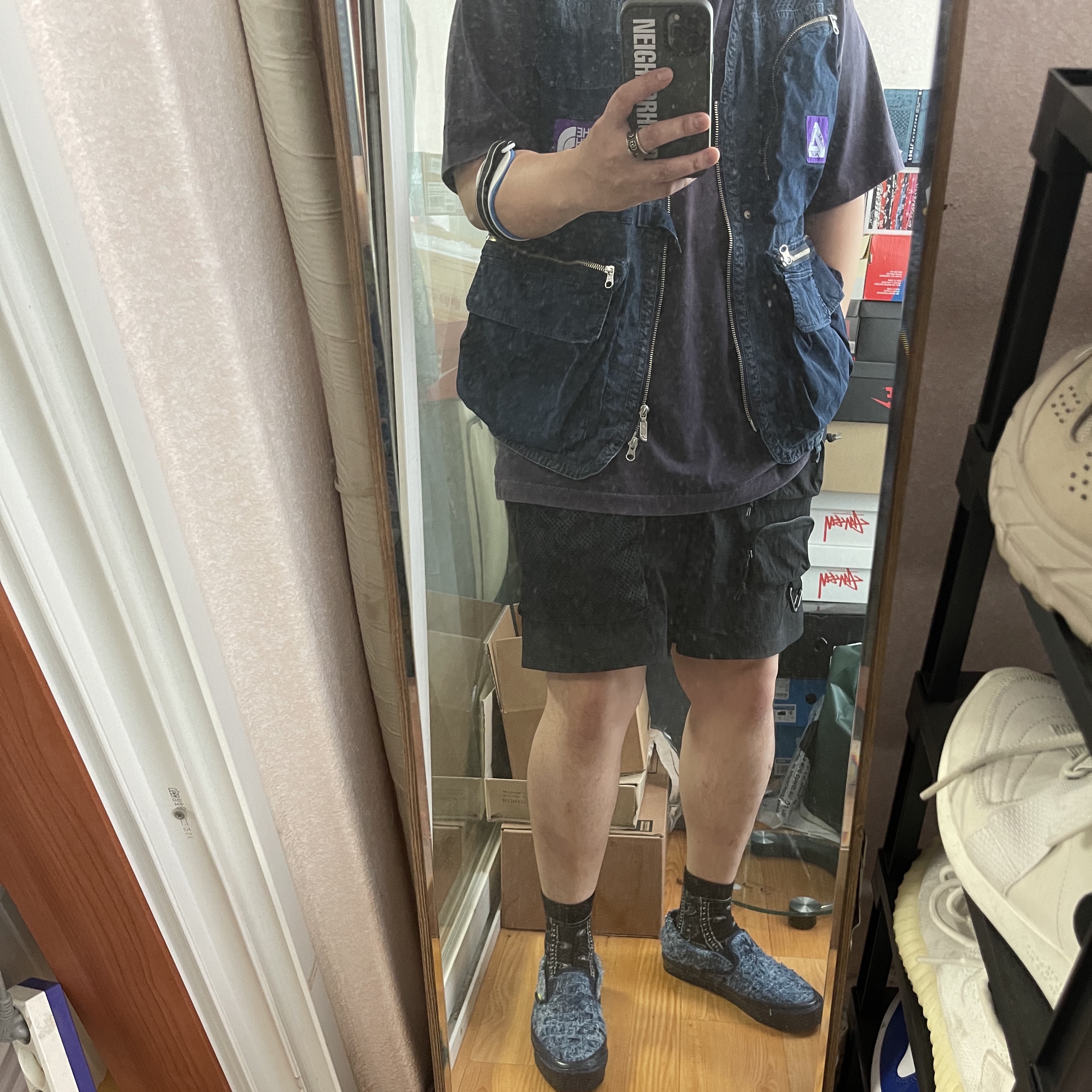 Vans Vault x FDMTL OG Classic Slip-On Indigo, Palace x The North Face Purple Label Indigo Ripstop Mesh Vest 착용 스타일