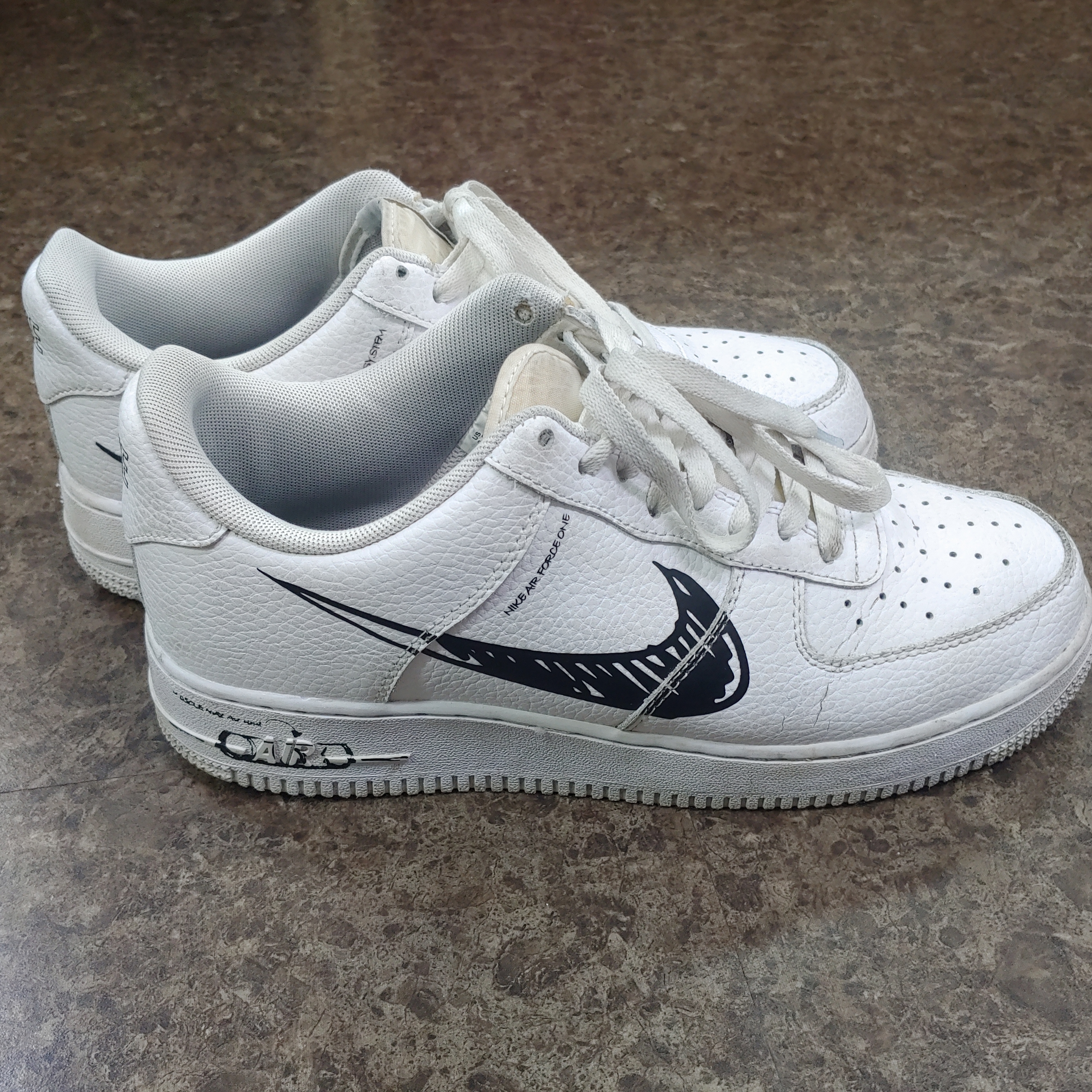 Nike Air Force 1 Low Sketch White Black 착용 스타일 - 4
