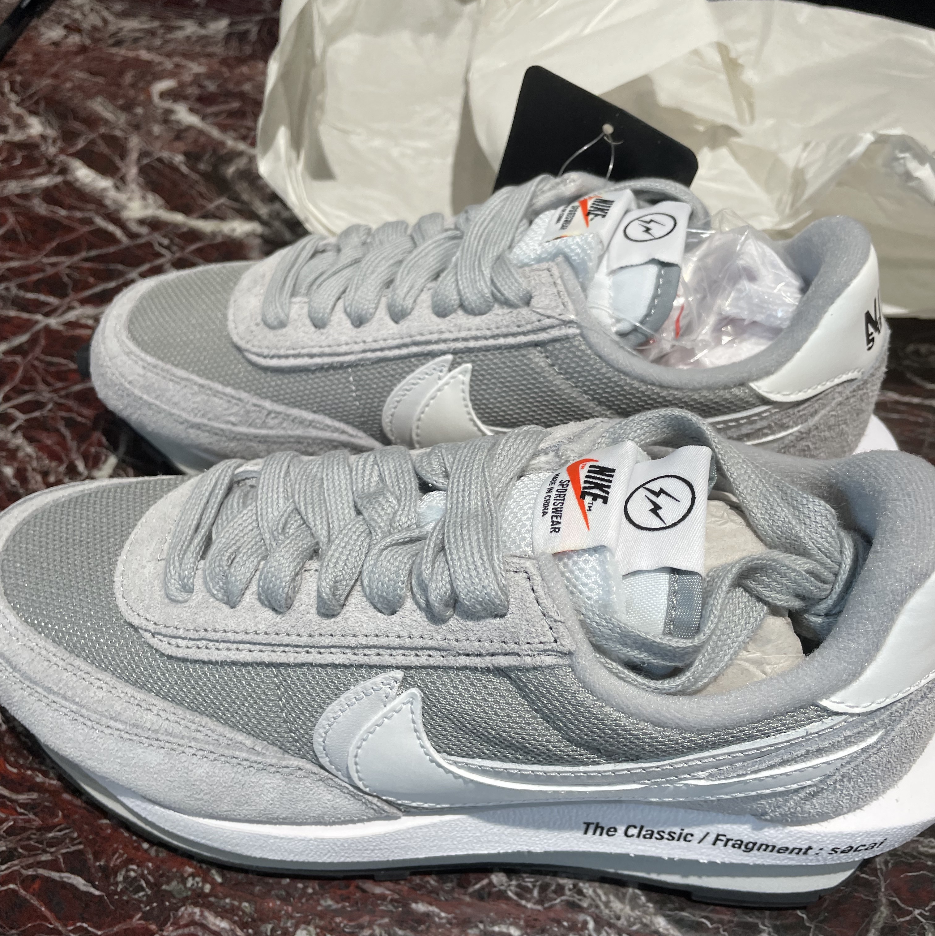 Nike x Sacai x Fragment LDWaffle Light Smoke Grey 착용 스타일