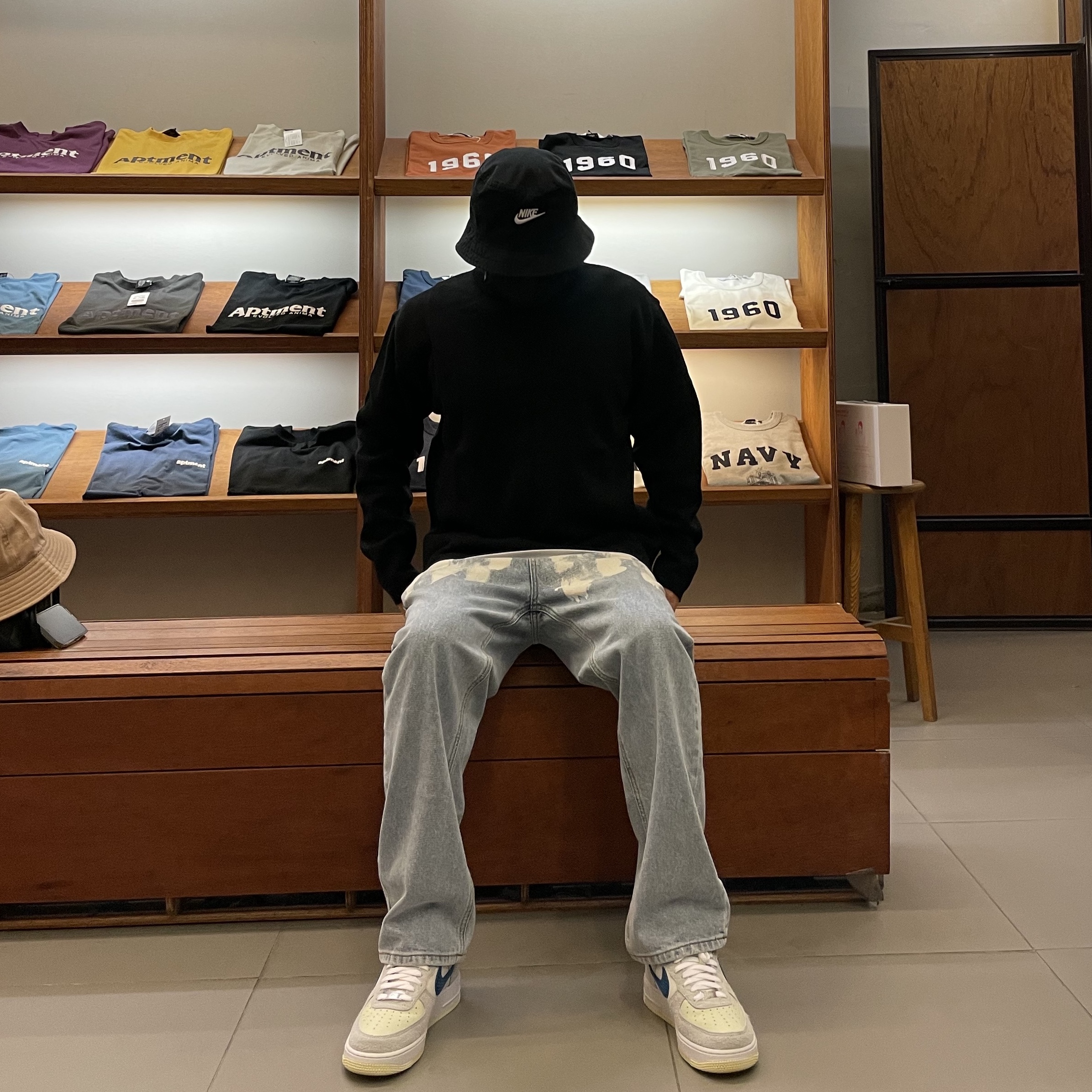 Nike x Undefeated Air Force 1 Low SP 5 On It 착용 스타일 - 2