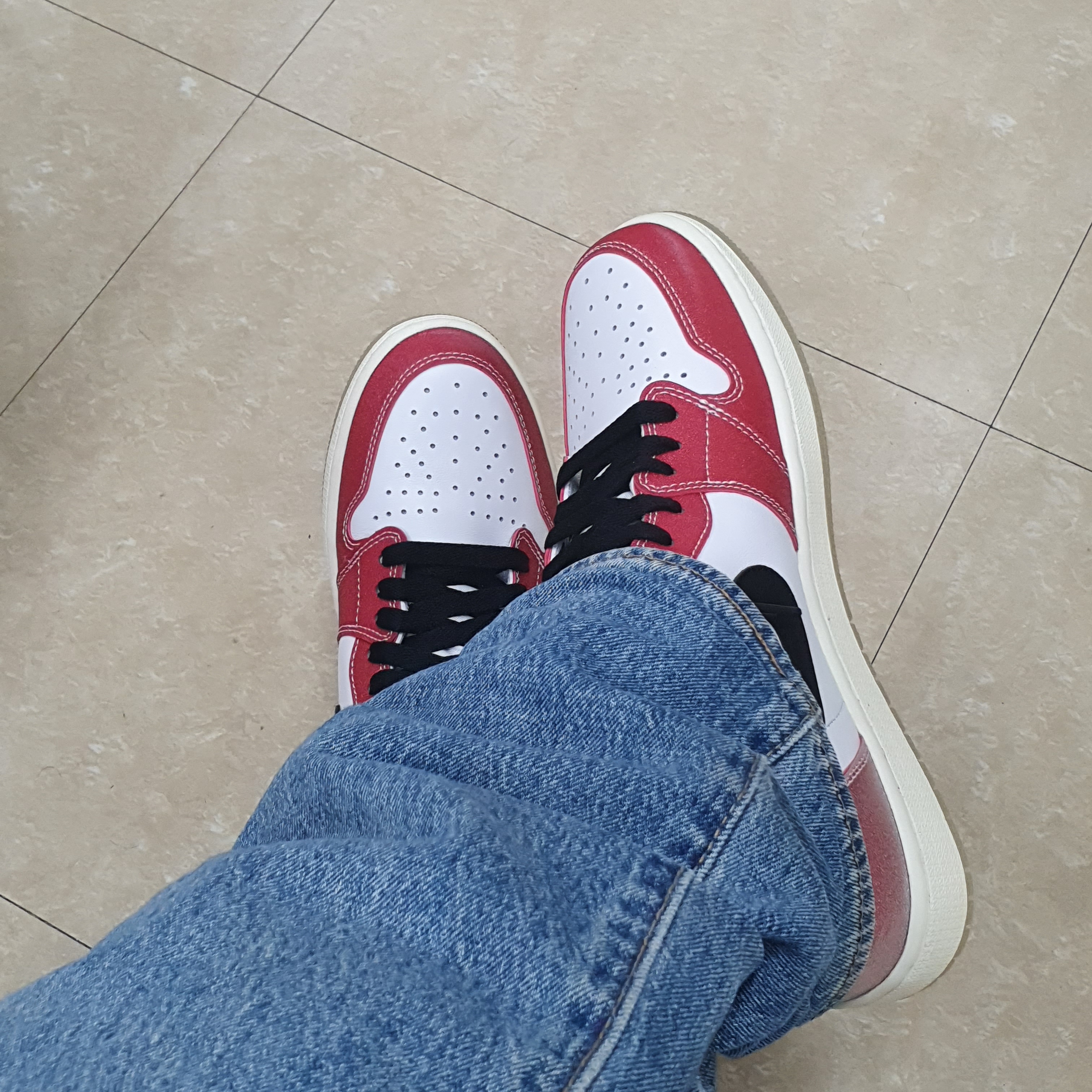 Jordan 1 x Trophy Room Retro High OG SP Chicago (Friends & Family) 착용 스타일