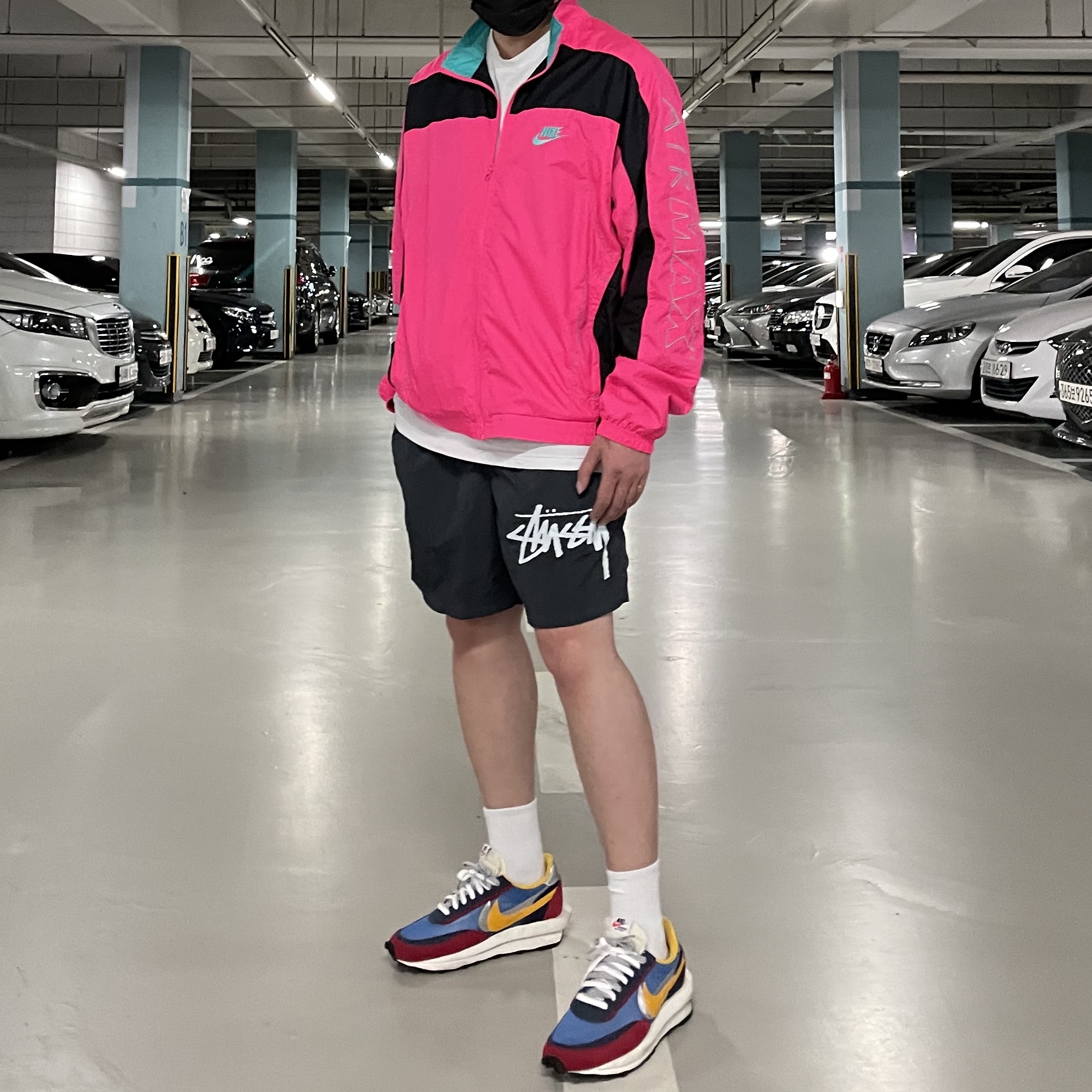 Nike x Sacai LDWaffle Blue Multi, Nike x Atmos NRG Vintage PTHWK Track Jacket Hyper Pink 착용 스타일