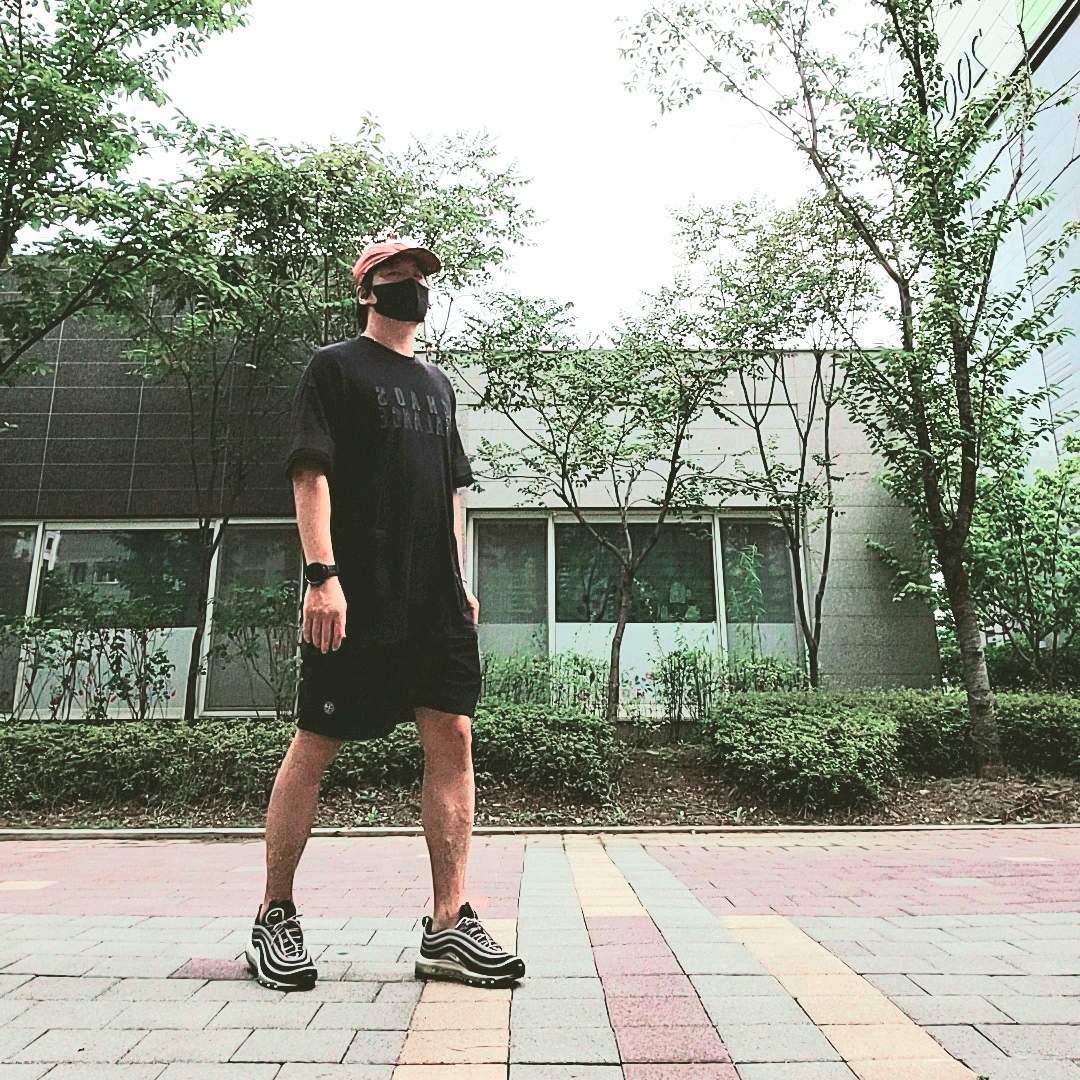 Stone Island 99576 Nylon Metal 6-Panel Cap Brick Red - 21FW, Nike Air Max 97 OG Black Volt Asia 착용 스타일