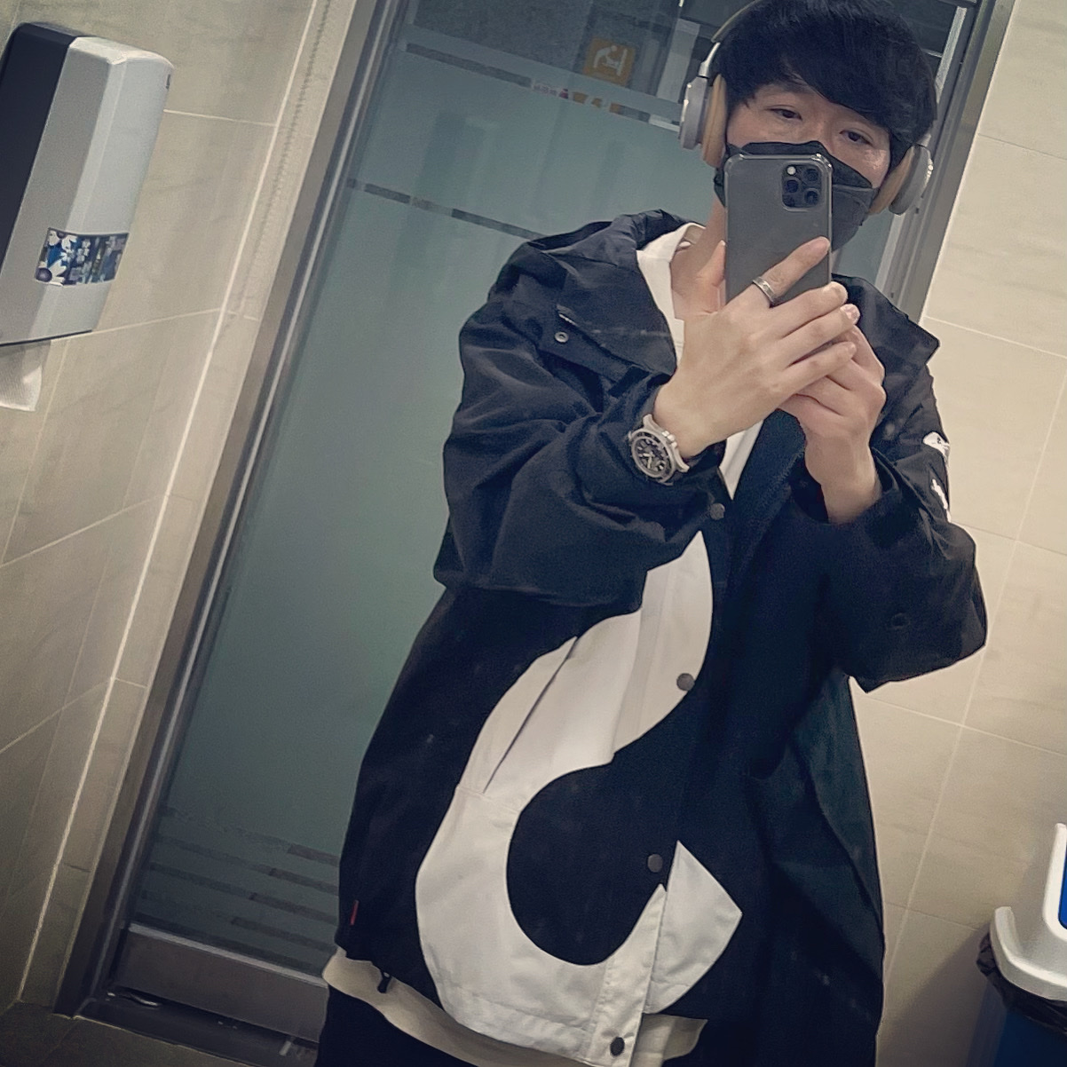 Supreme x The North Face S Logo Mountain Jacket Black - 20FW 착용 스타일