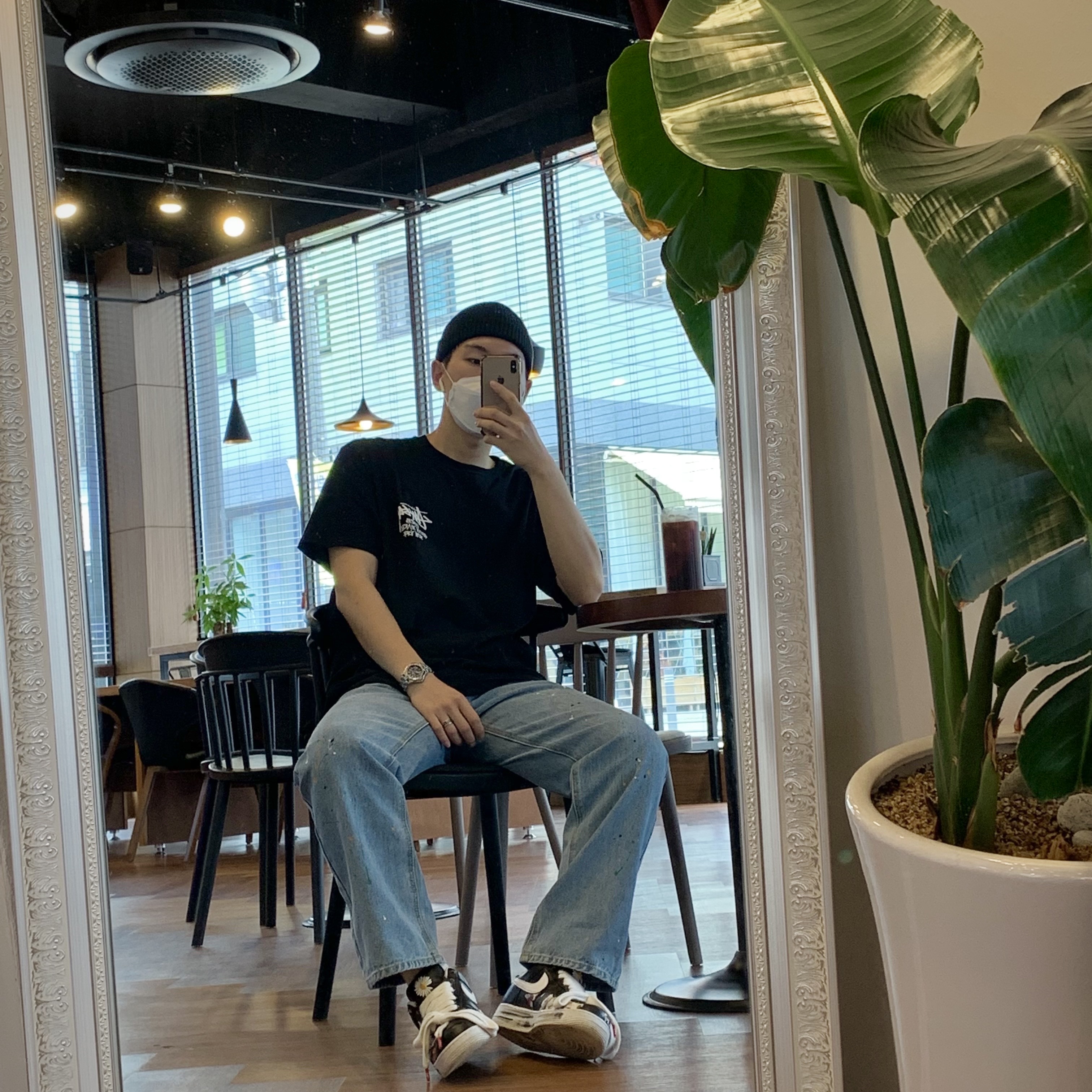 Nike x Peaceminusone Air Force 1 Low Para-Noise, Stussy Stock DSM New York T-Shirt Black 착용 스타일