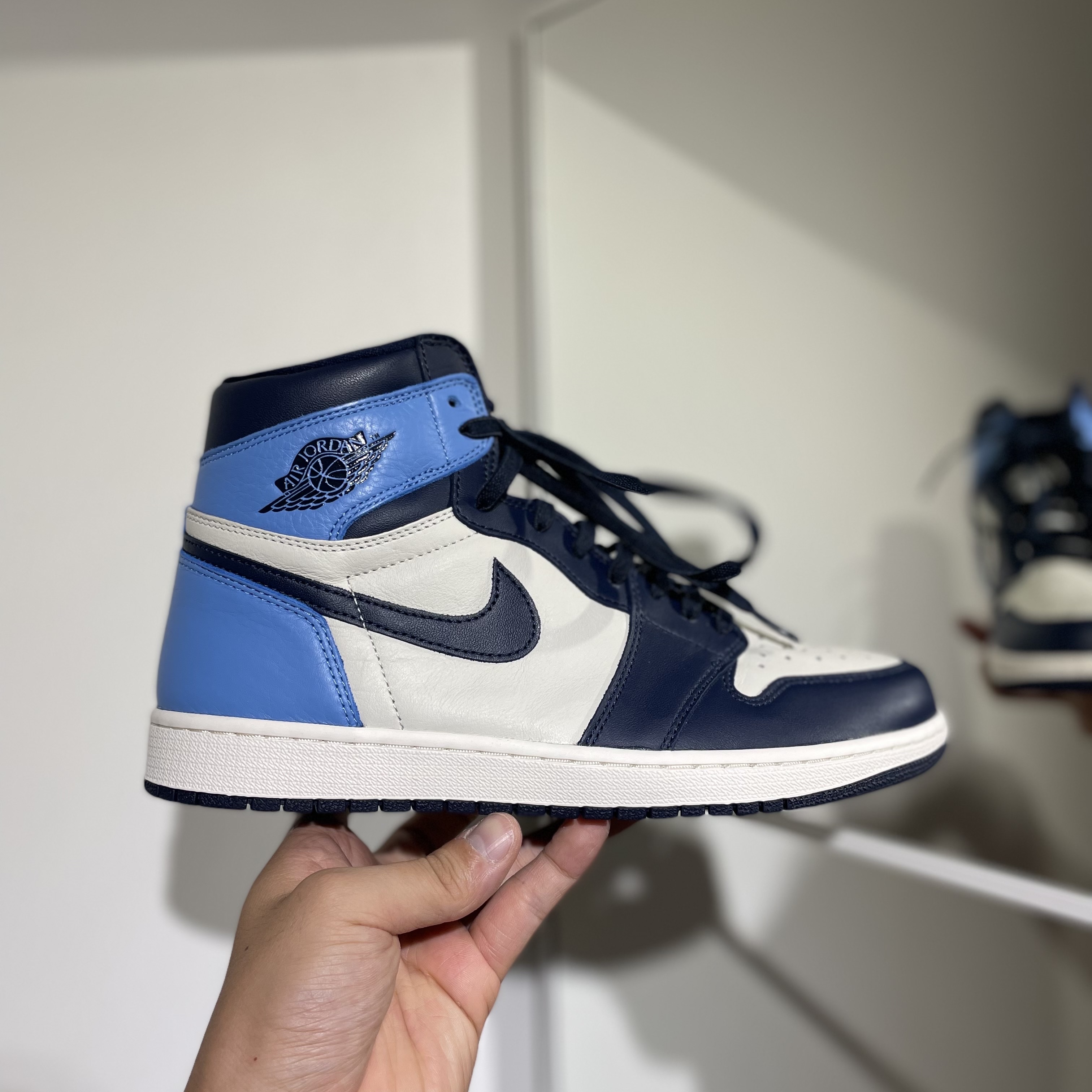 Jordan 1 Retro High Obsidian UNC 착용 스타일 - 1