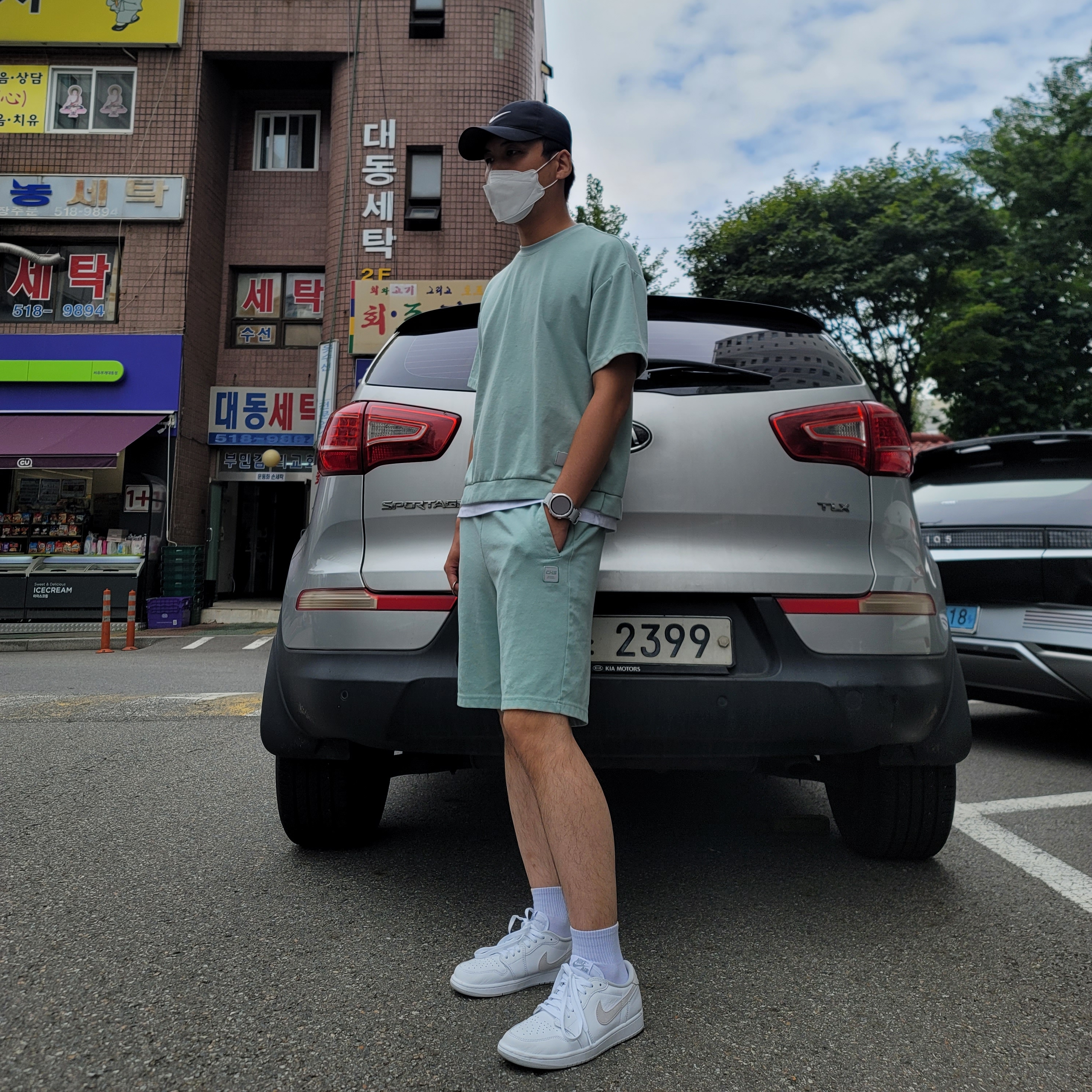 Jordan 1 Low OG Neutral Grey 착용 스타일